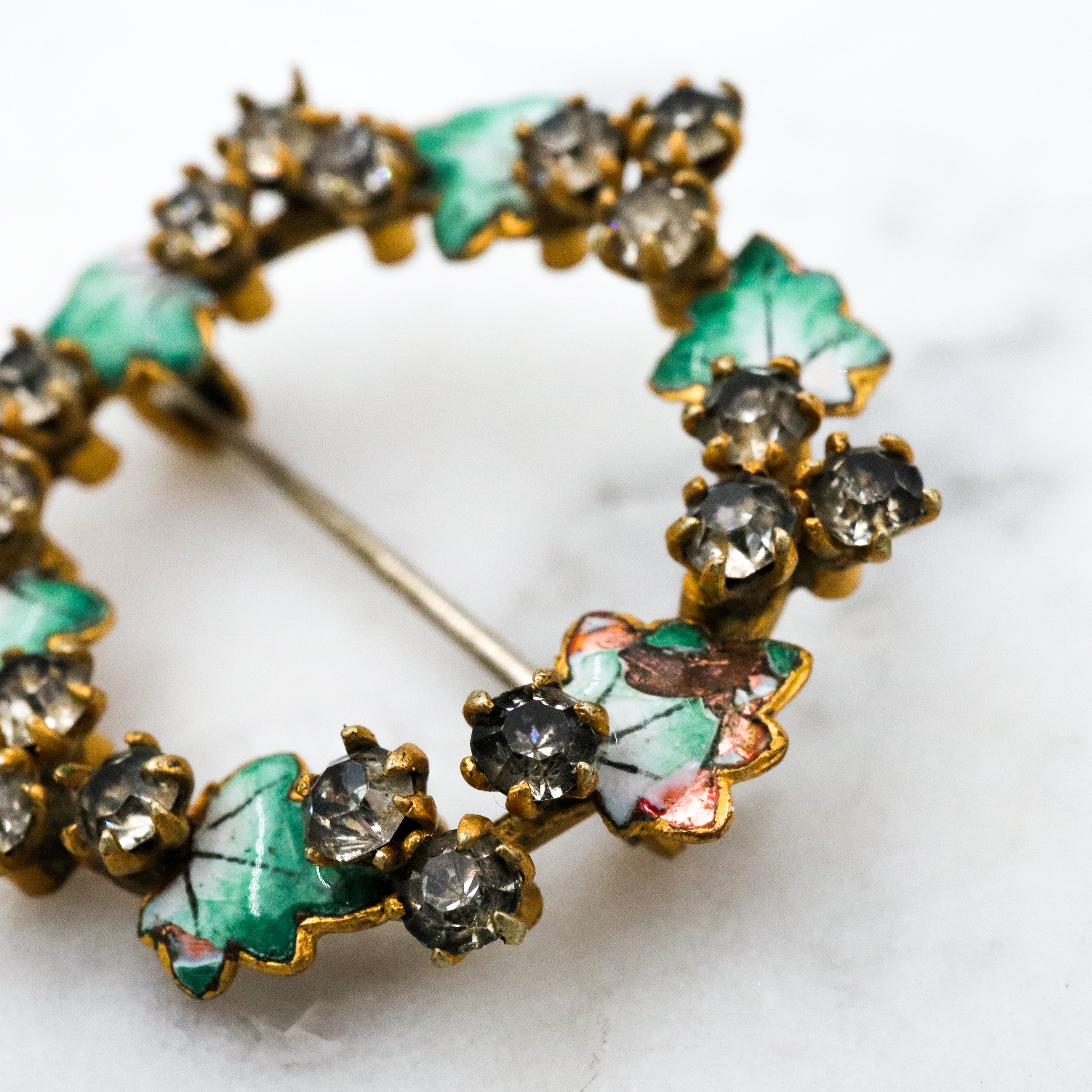 Antique Victorian enamel leaves & crystal wreath gilt metal pin