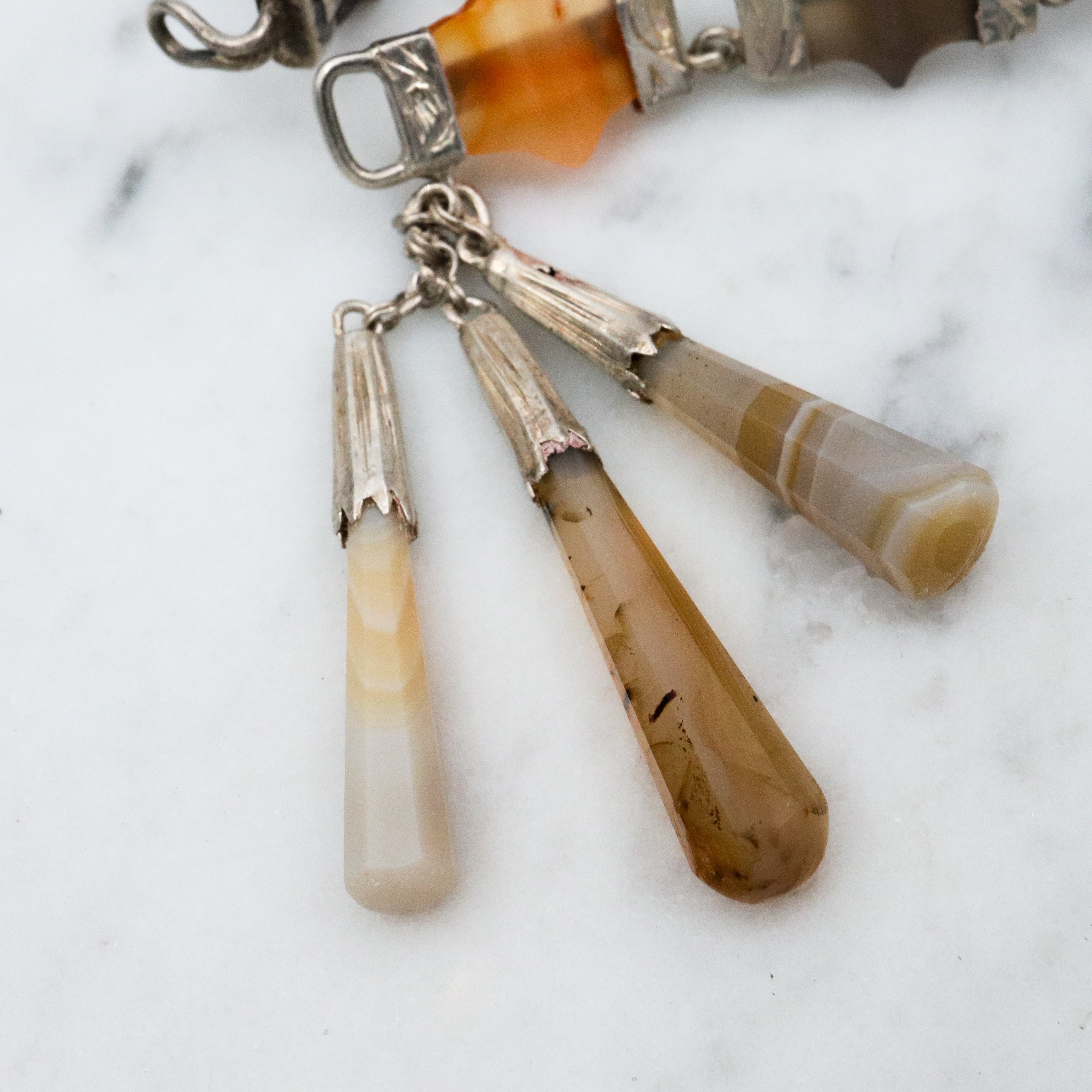 Antique Victorian Scottish Provincial agate link bracelet w/agate torpedo drops