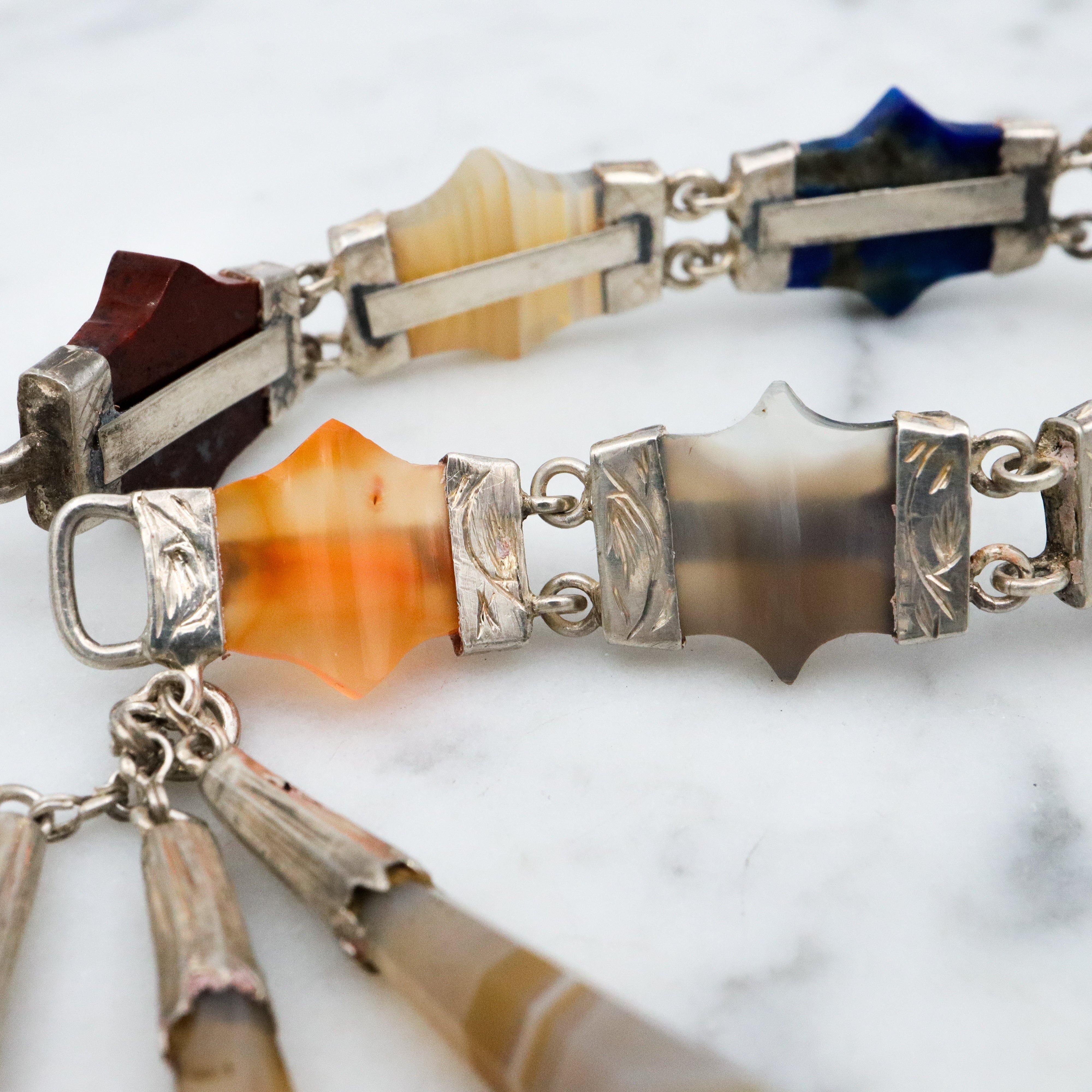 Antique Victorian Scottish Provincial agate link bracelet w/agate torpedo drops
