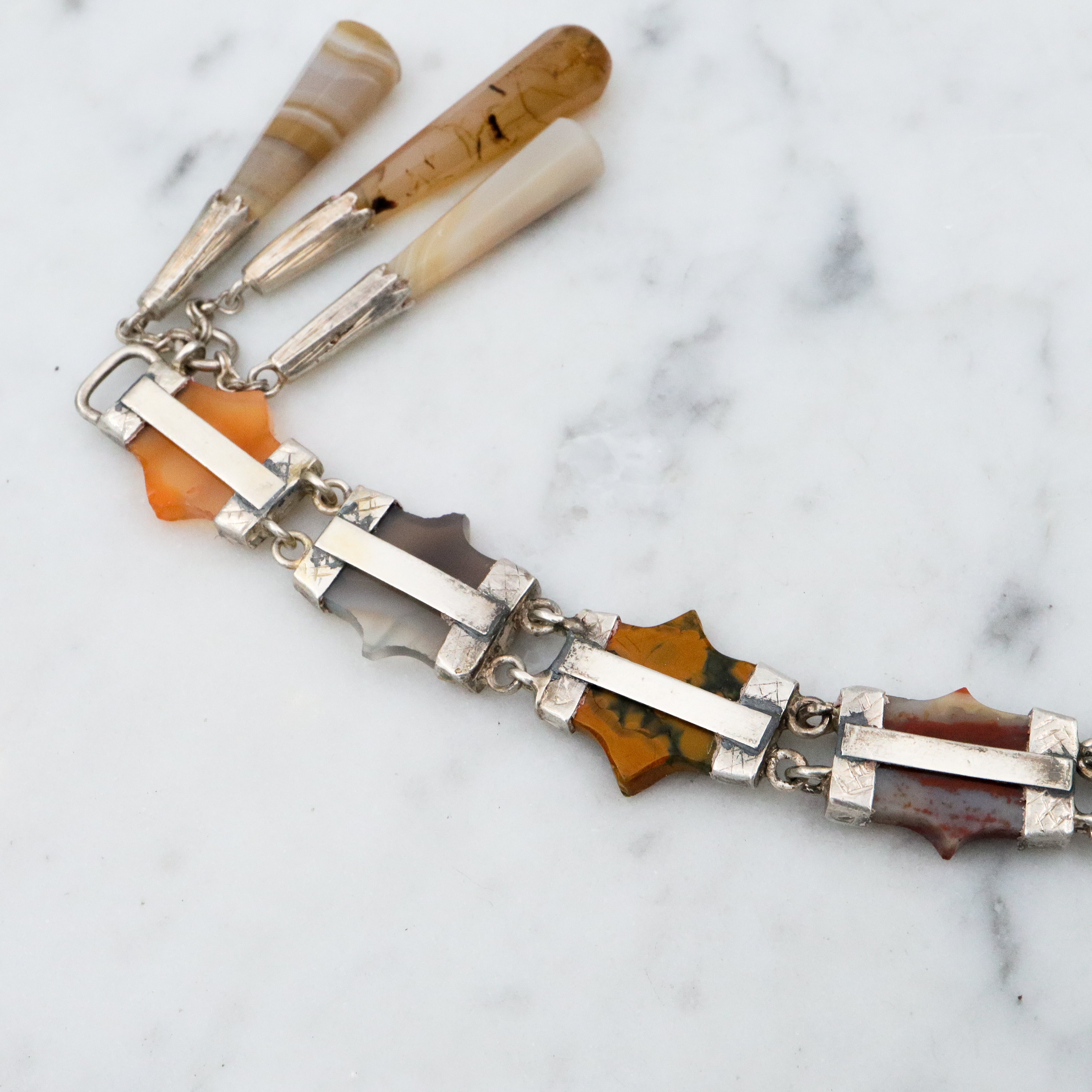 Antique Victorian Scottish Provincial agate link bracelet w/agate torpedo drops