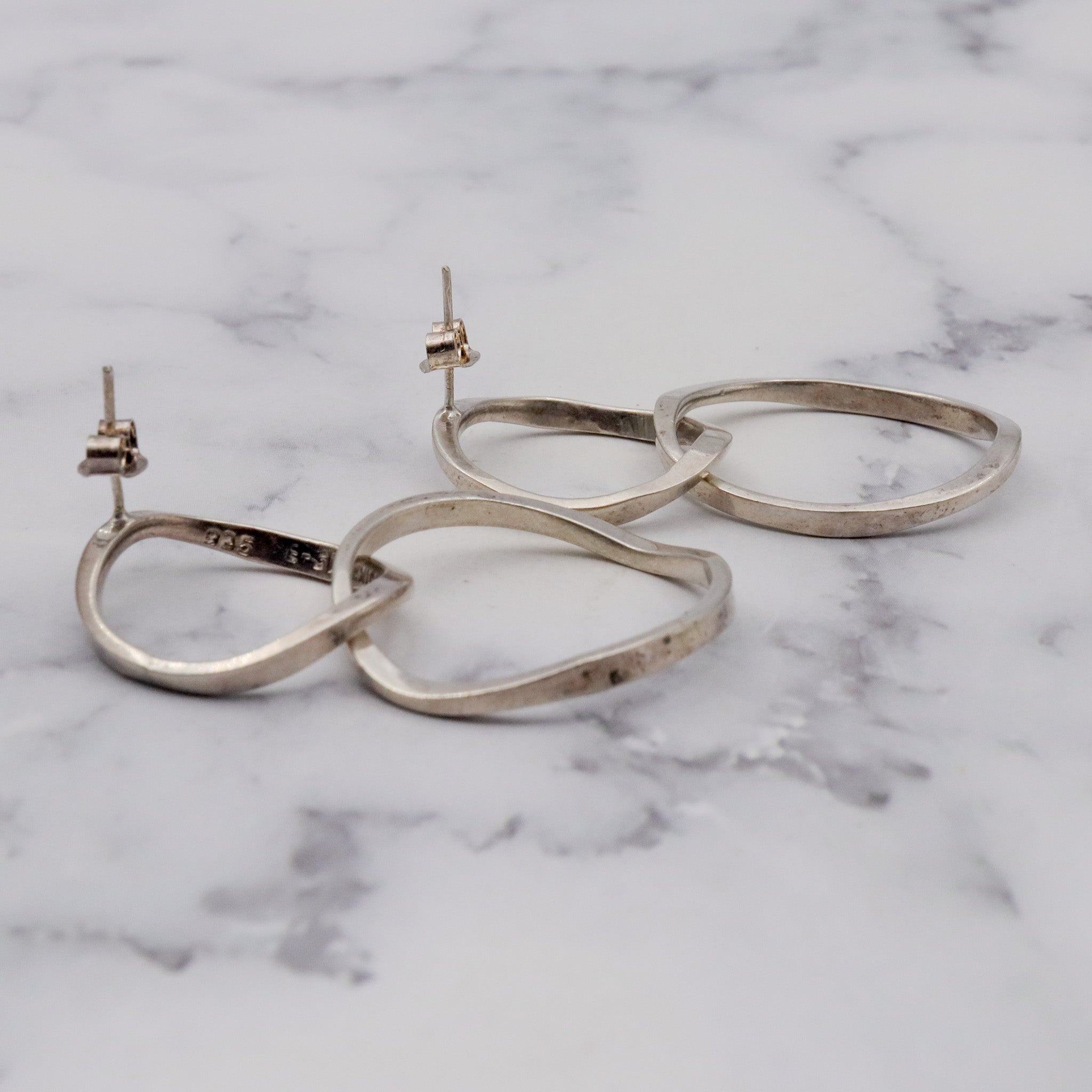 Vintage Mexican Modern large hammered sterling interlocking circle drop earrings