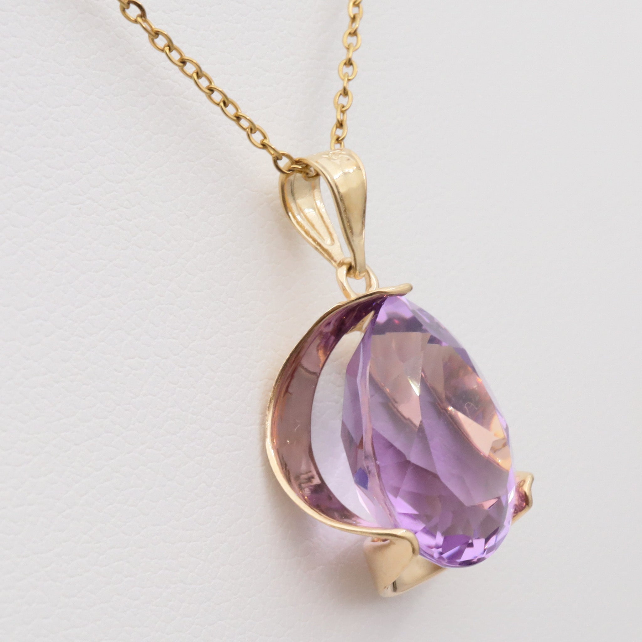 Vintage 14K gold and faceted pear amethyst pendant