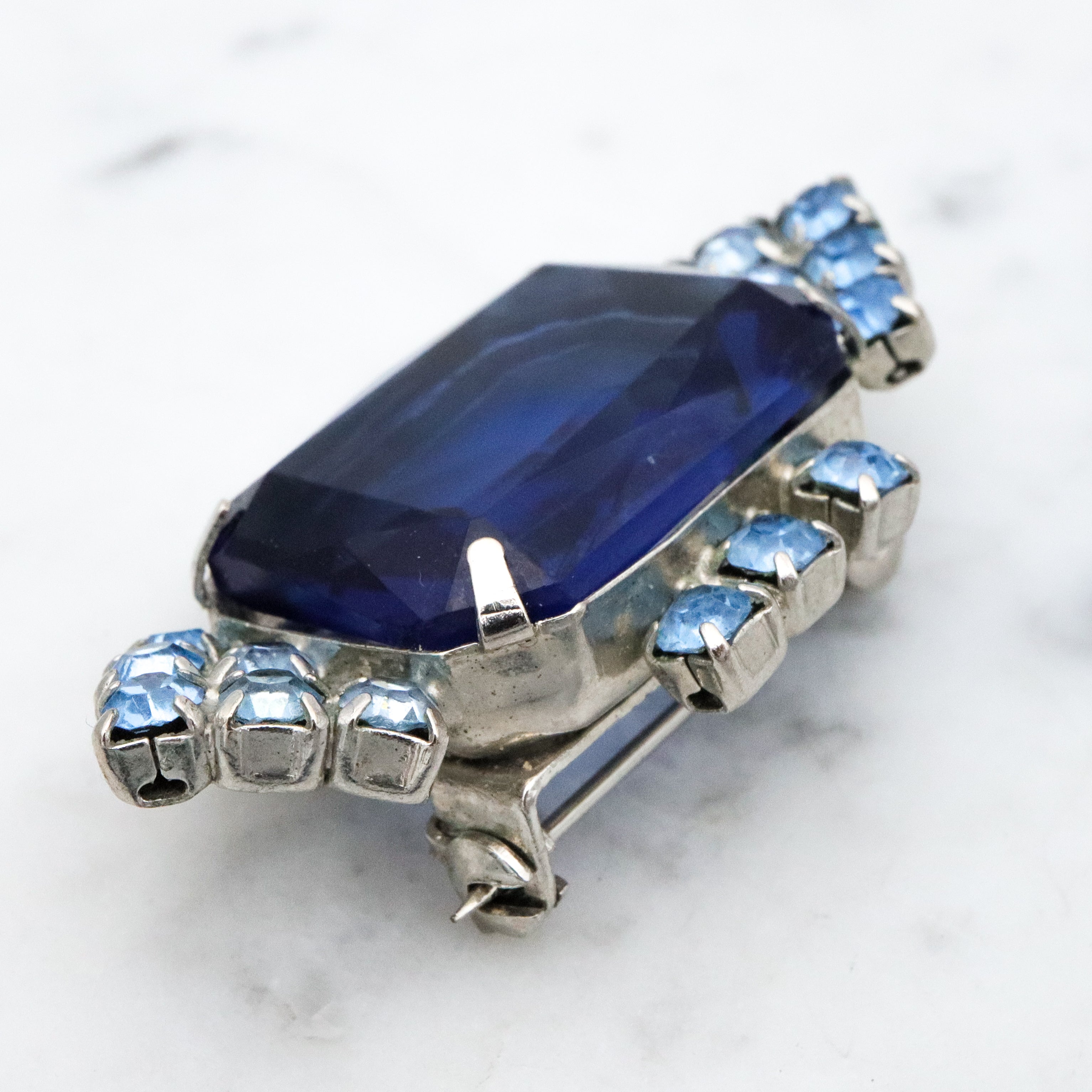 vintage chunky sapphire rhinestone geometric brooch