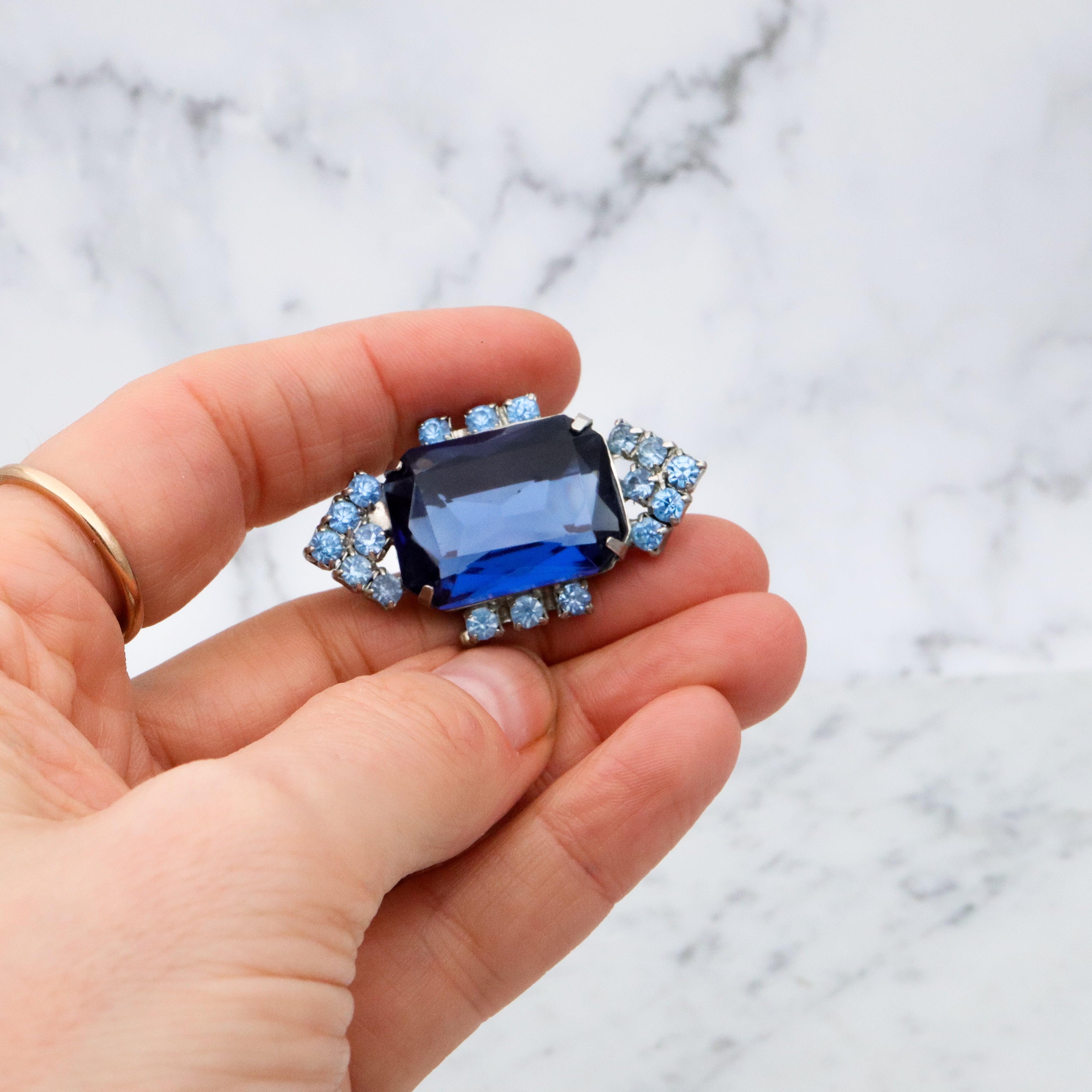 vintage chunky sapphire rhinestone geometric brooch