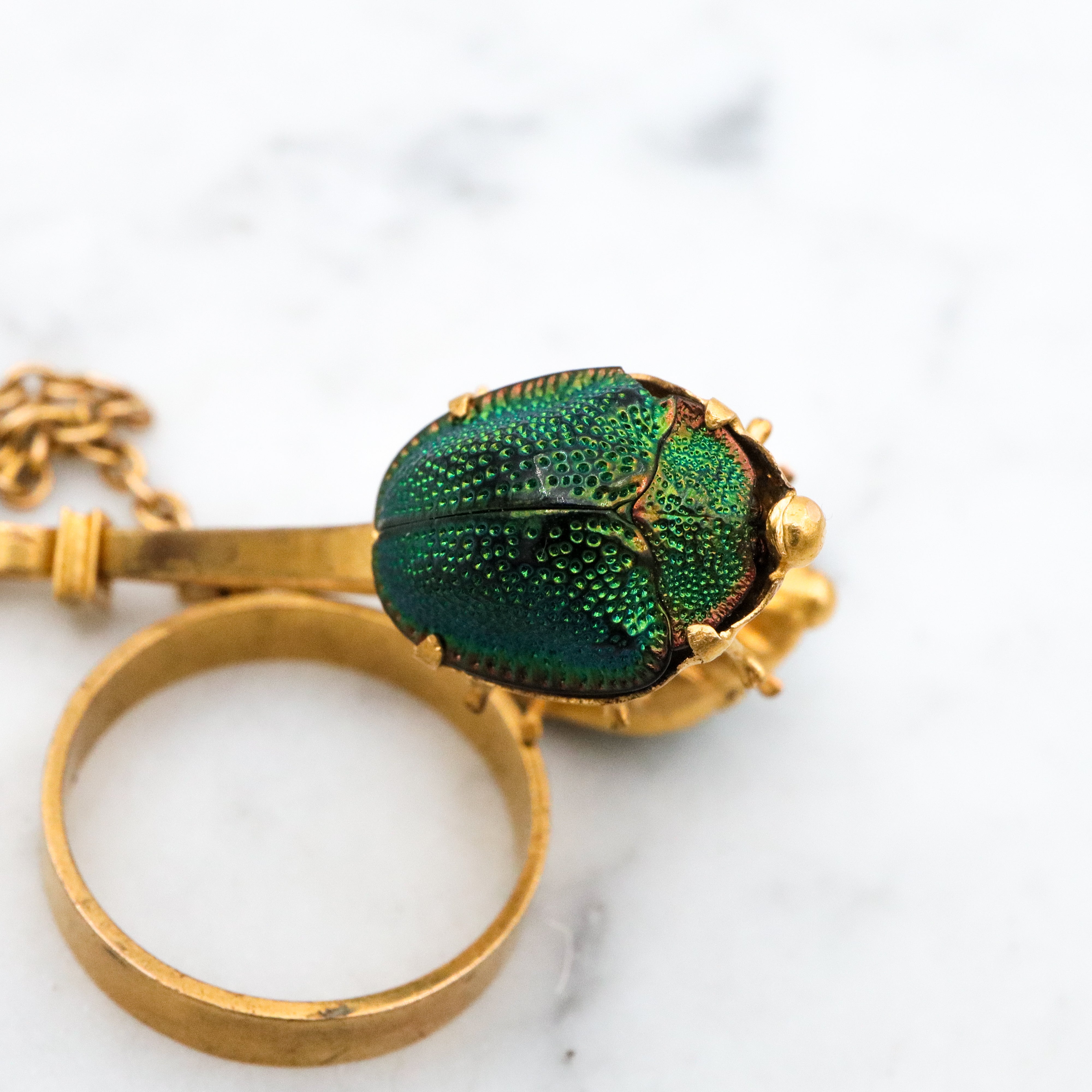 rare antique Egyptian Revival 14k gold scarab beetle handkerchief holder with ring