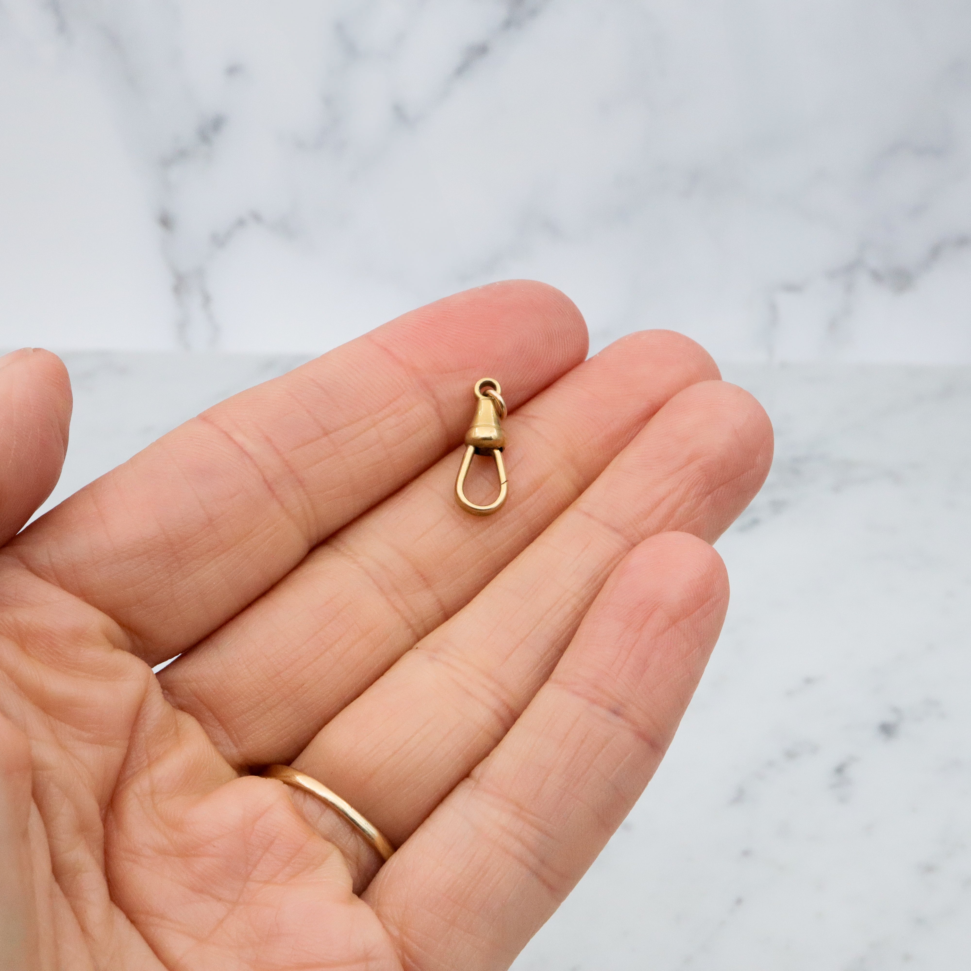 Antique Victorian 18k gold dog clip clasp