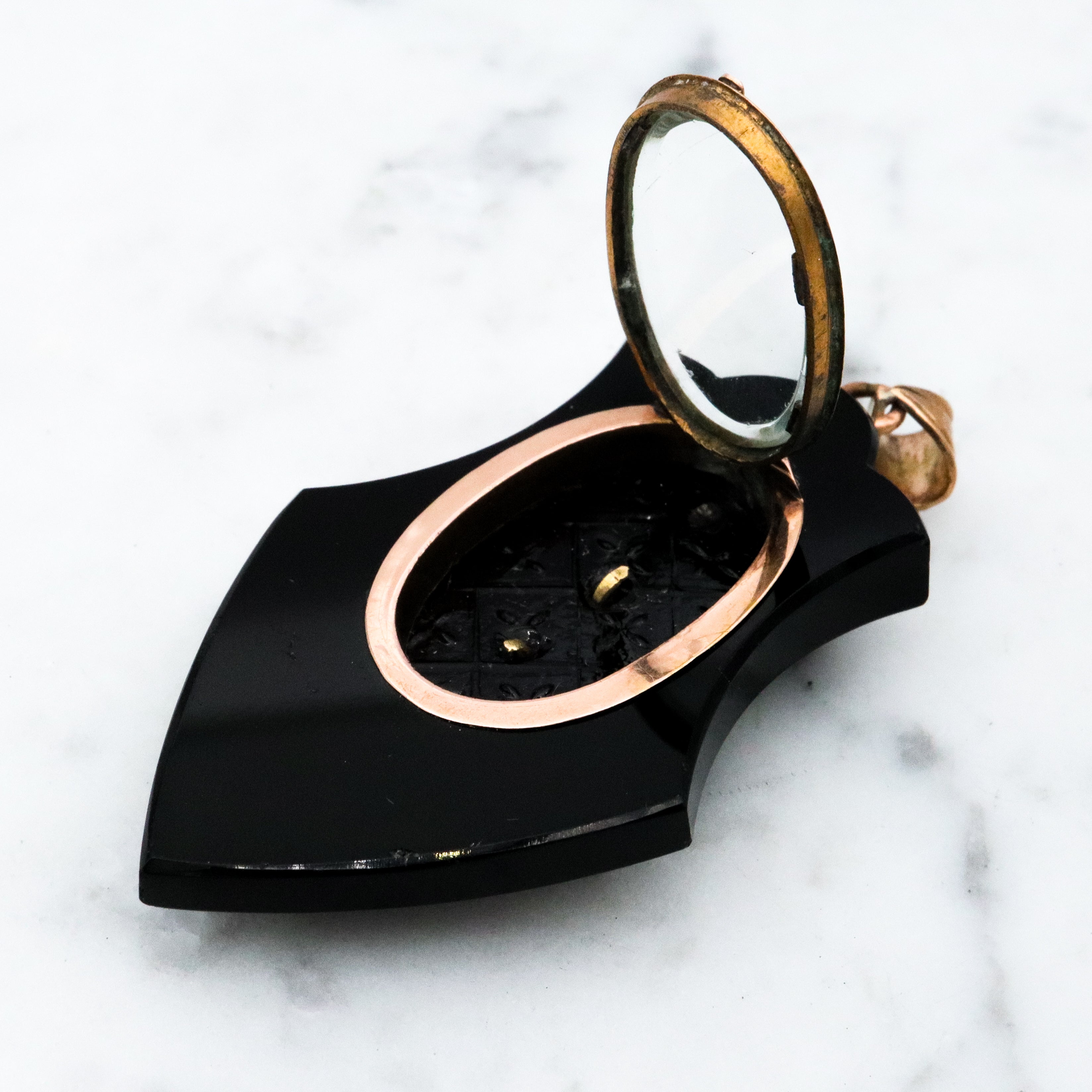 Antique Victorian onyx & pearl 14k gold mourning locket pendant