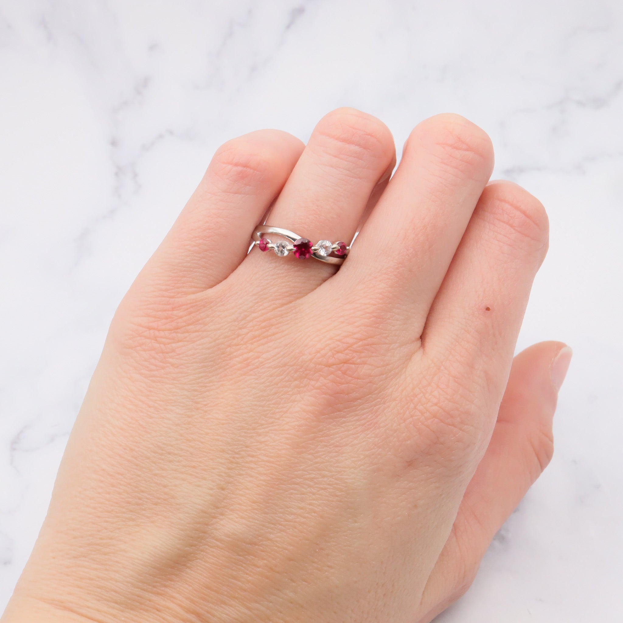 Vintage 10k white gold simulated ruby and cubic zirconia ring, size 6.5