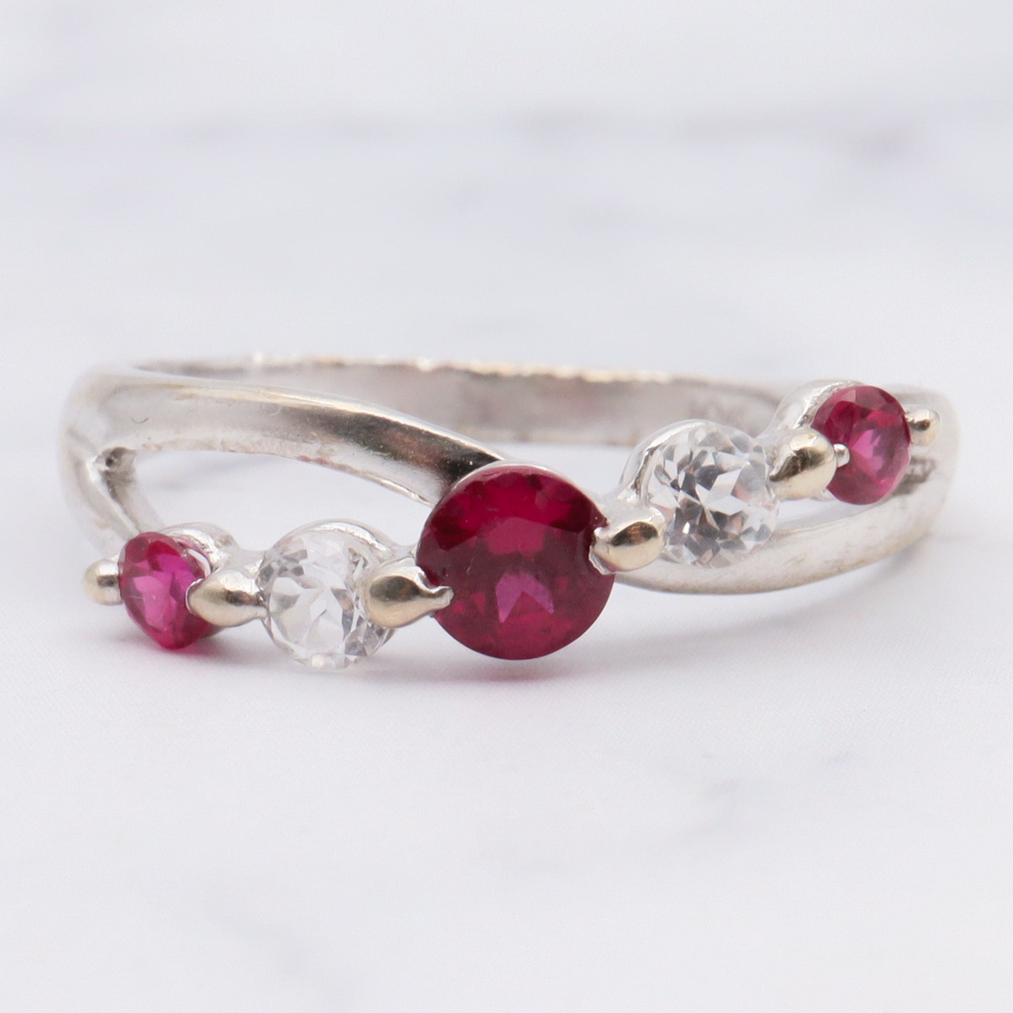 Vintage 10k white gold simulated ruby and cubic zirconia ring, size 6.5