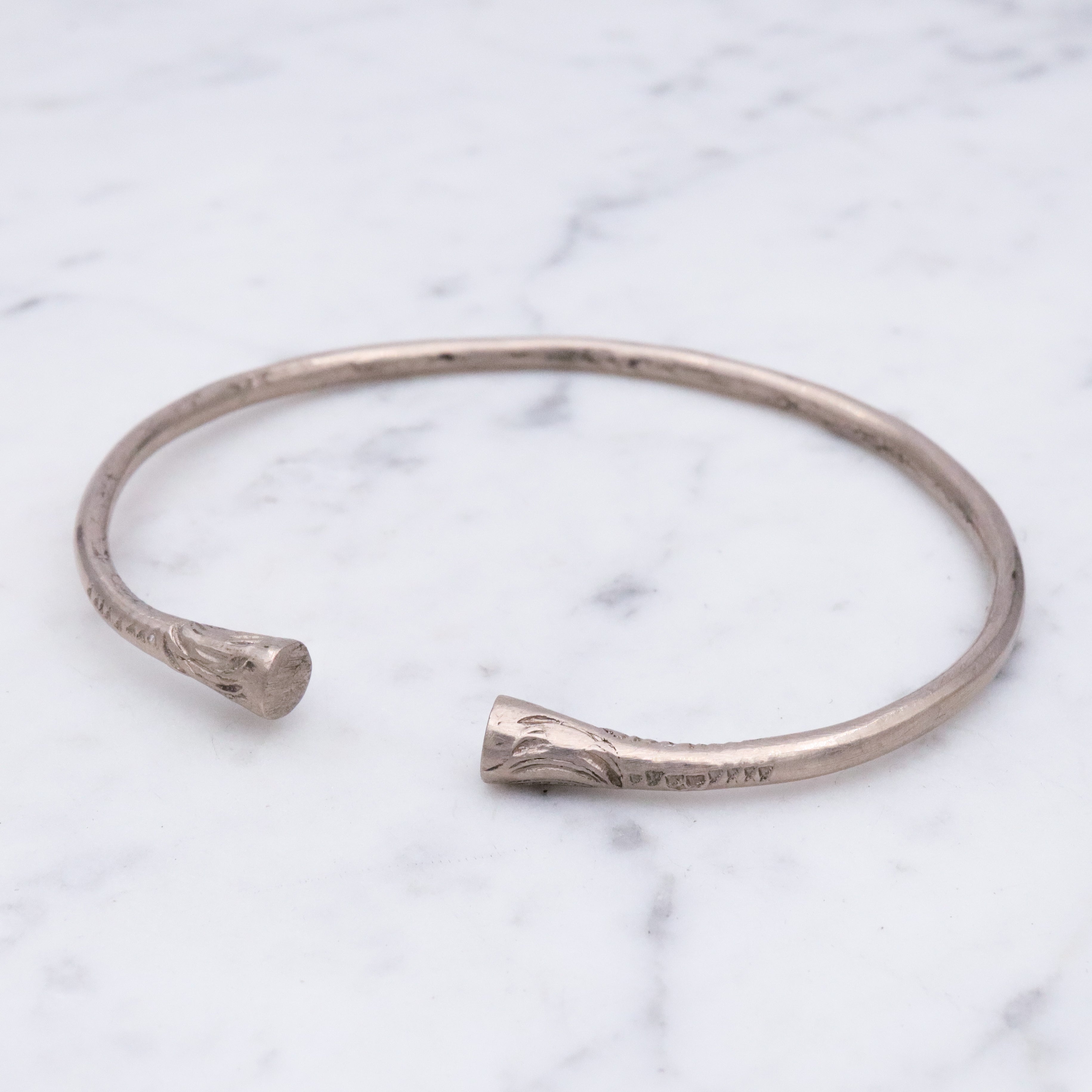 Simple vintage hill tribe sterling open bangle