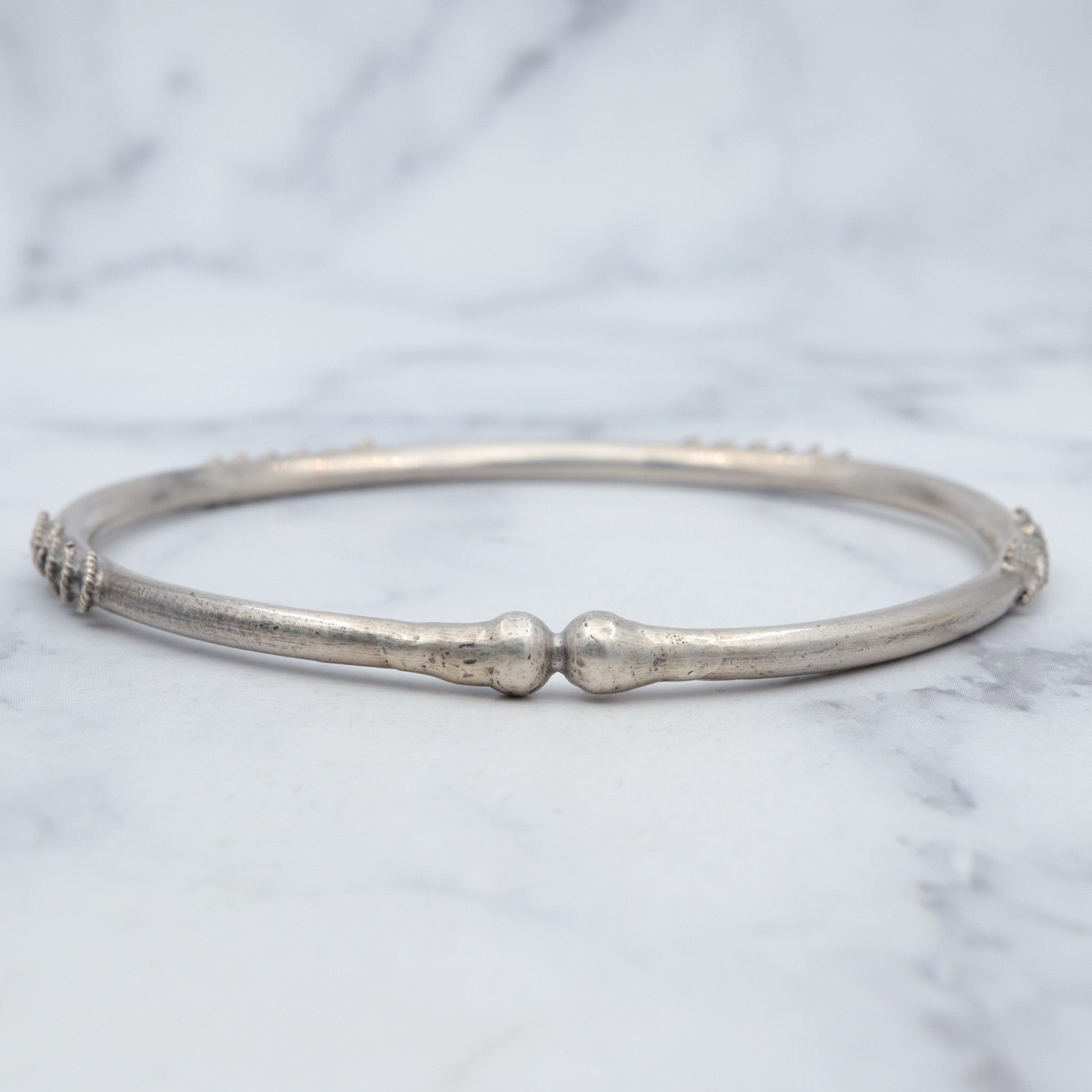 Vintage sterling chevron design bangle bracelet