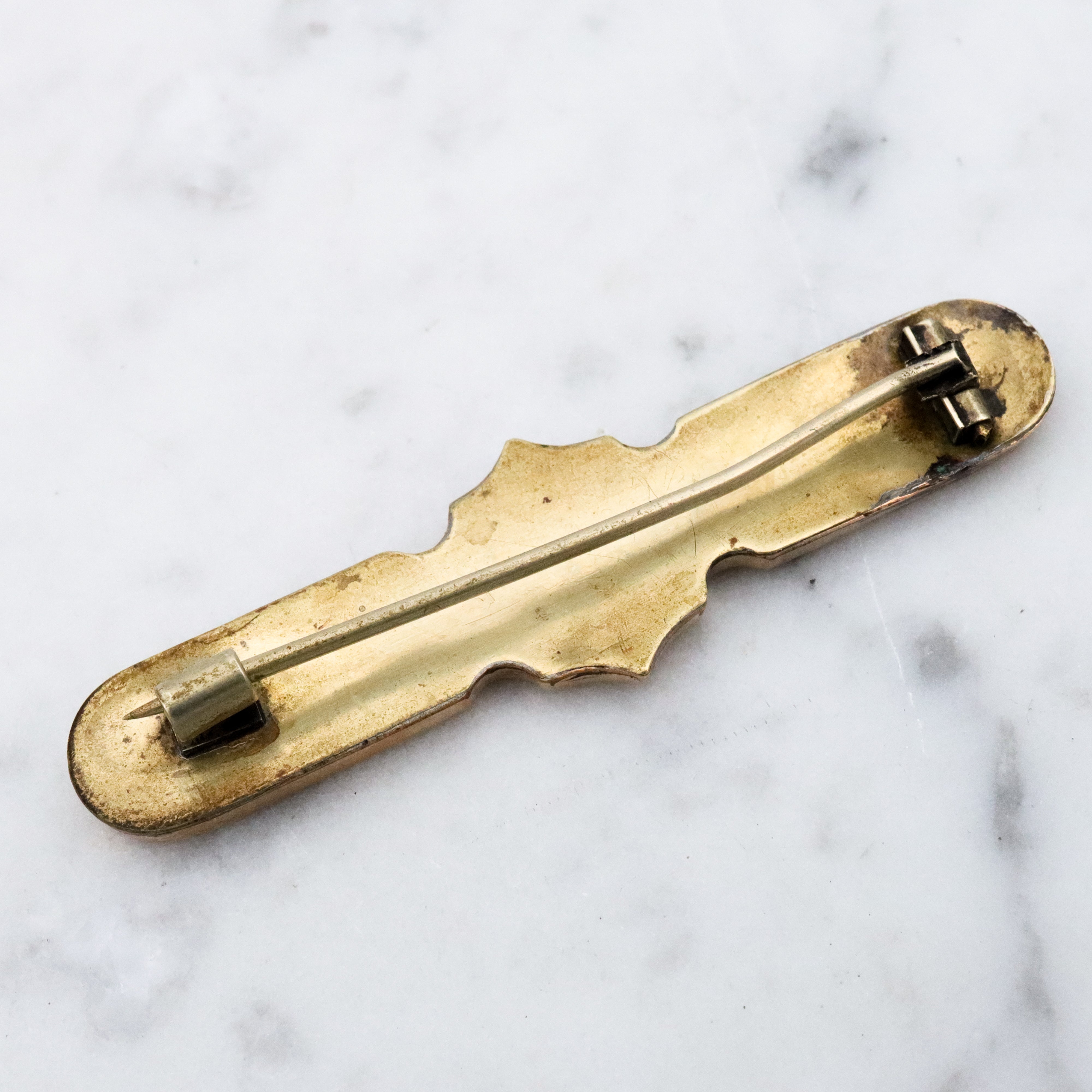 Antique Victorian gold filled leaf etched bar pin