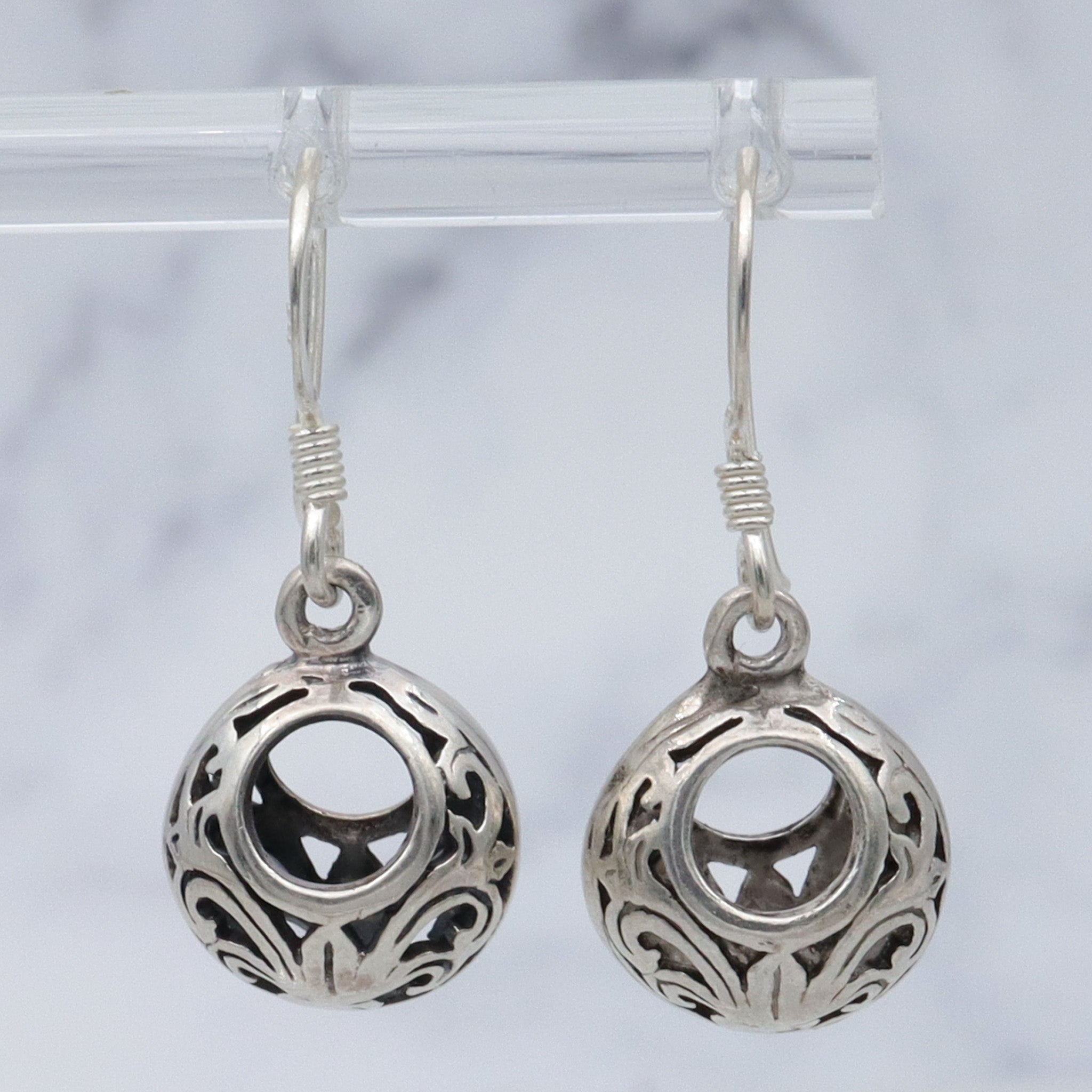 Vintage sterling Thai cutout design open circle bead drop earrings