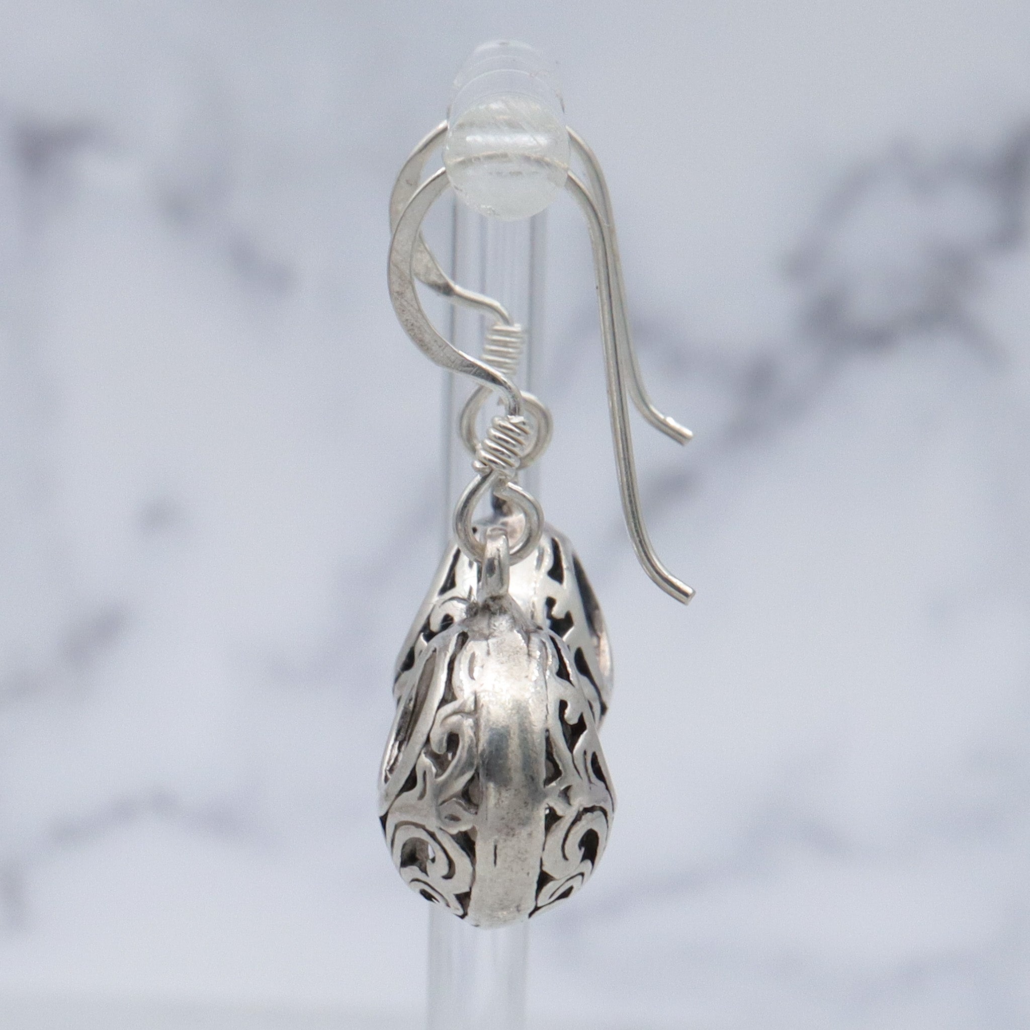 Vintage sterling Thai cutout design open circle bead drop earrings