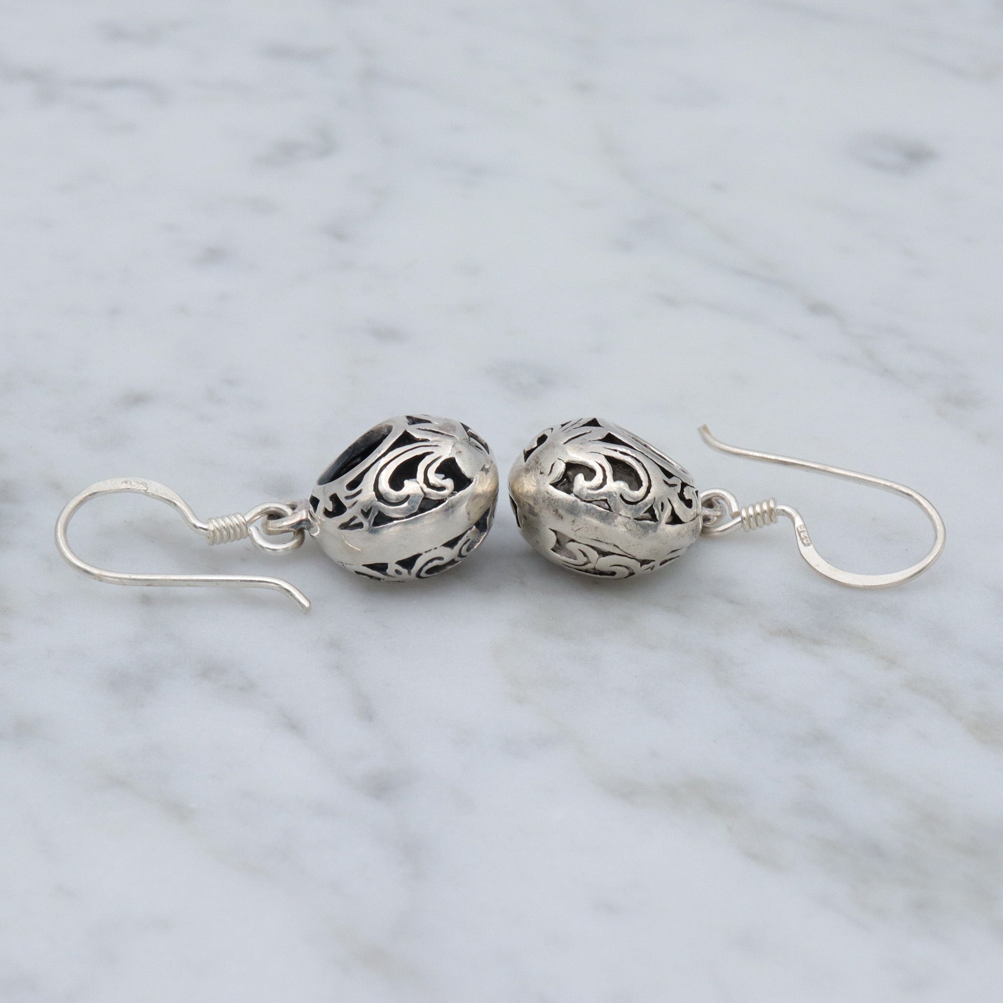 Vintage sterling Thai cutout design open circle bead drop earrings