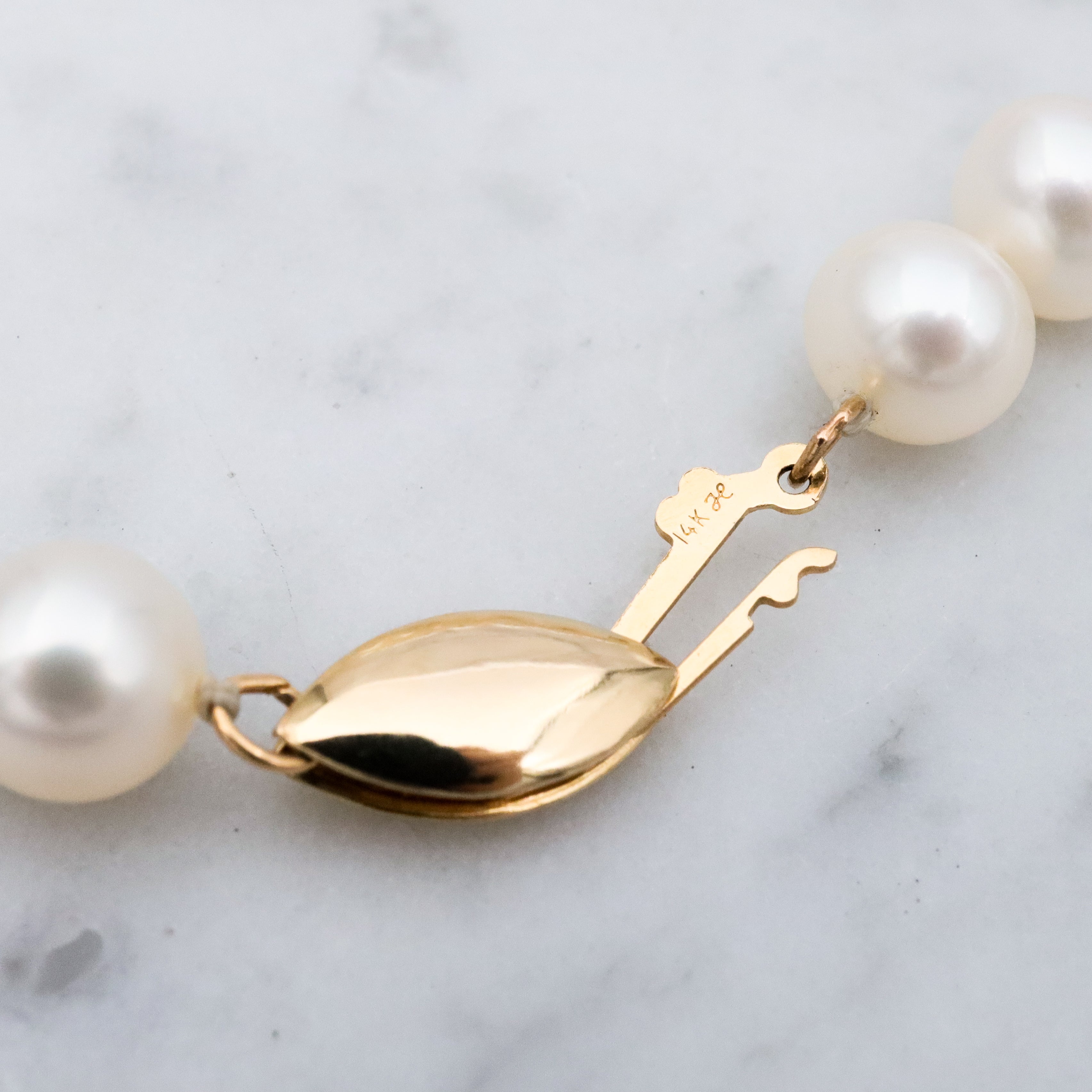 Vintage Mid Century Honora 7mm cultured pearl strand necklace with 14k gold clasp