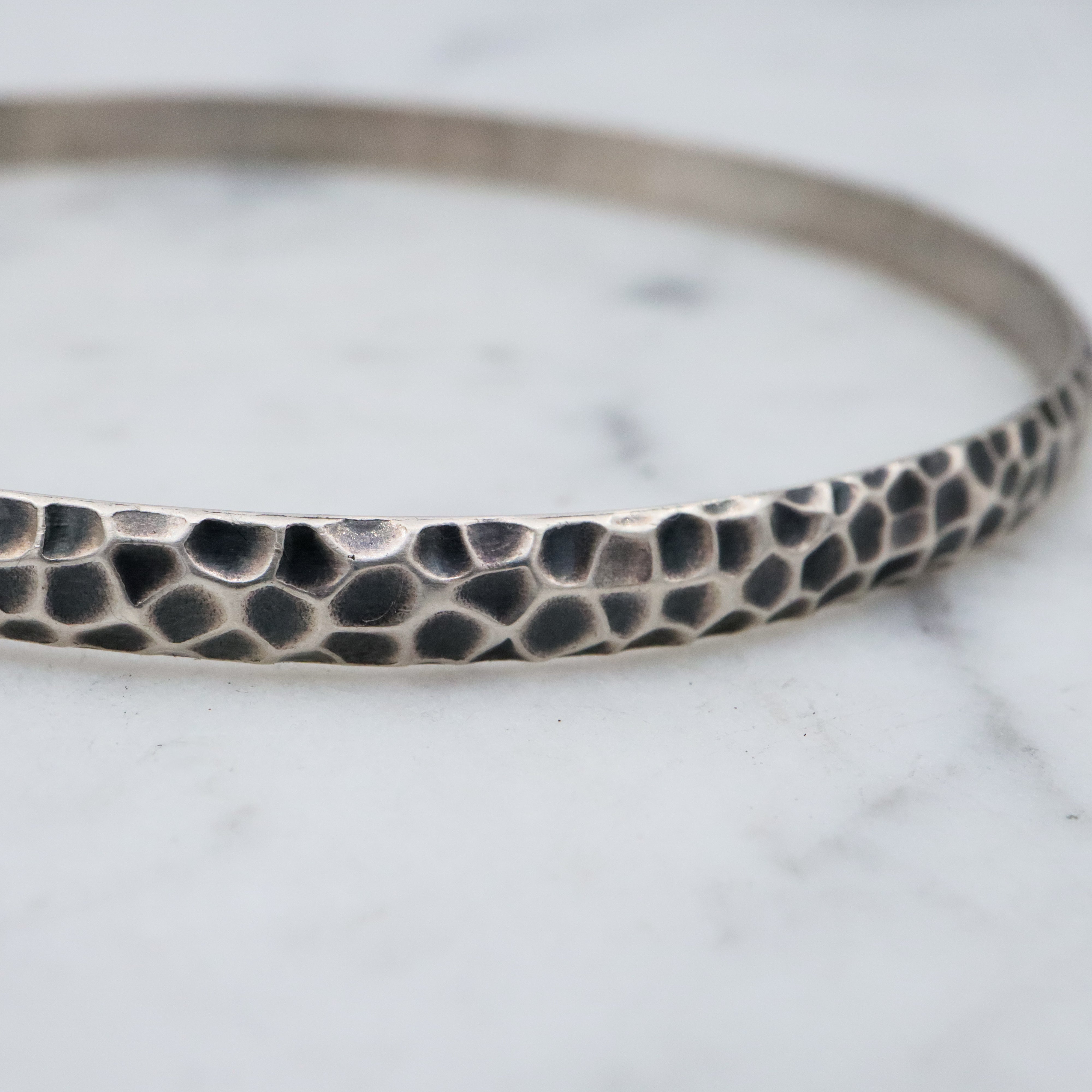 Retro sterling hammered bangle bracelet