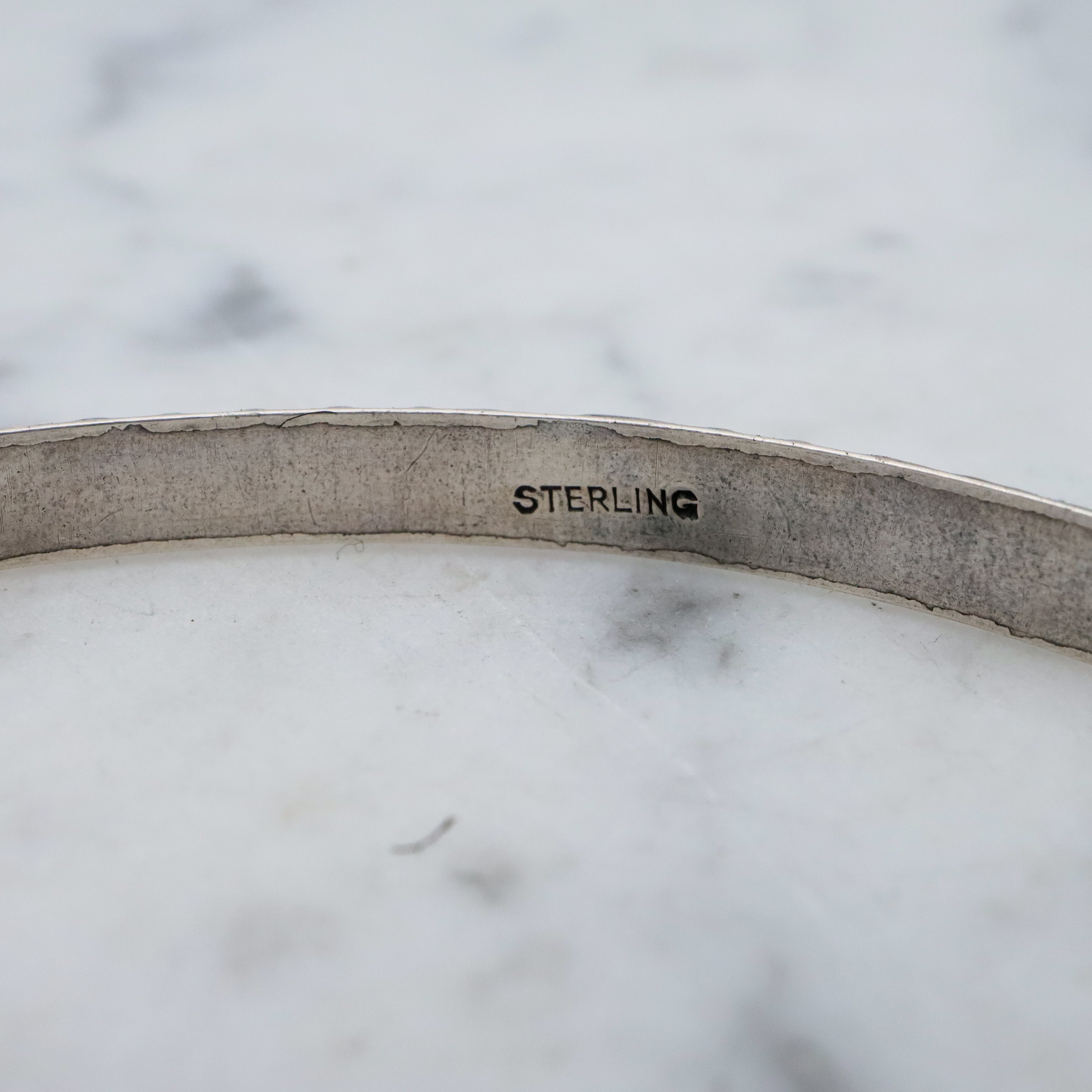 Retro sterling hammered bangle bracelet