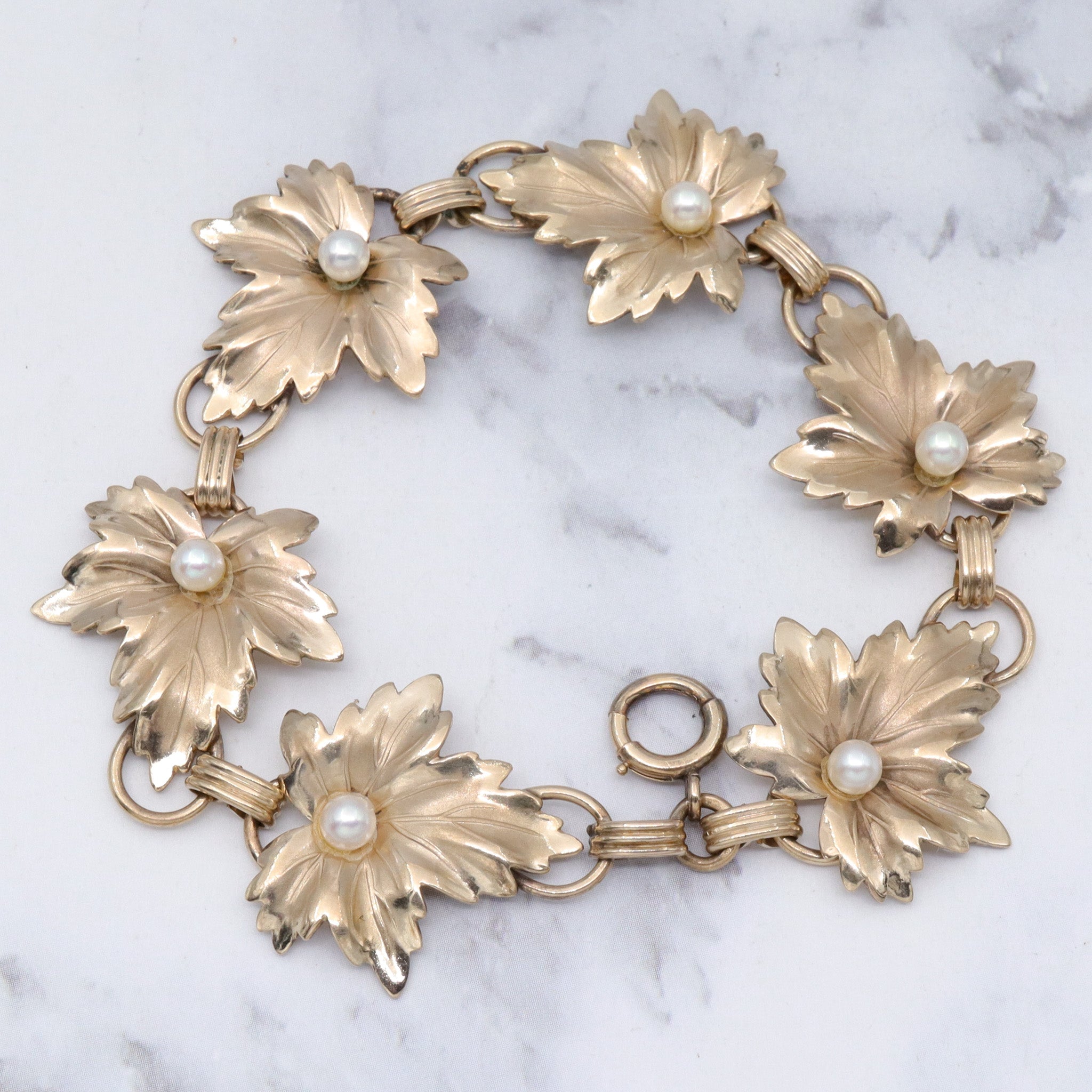 Retro 12k gold-filled maple leaf link bracelet with genuine pearls