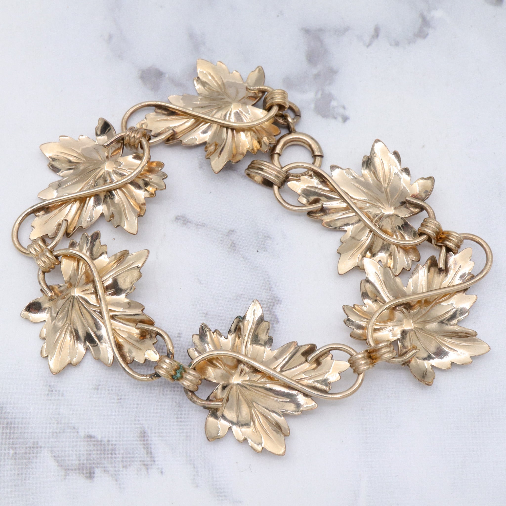 Retro 12k gold-filled maple leaf link bracelet with genuine pearls