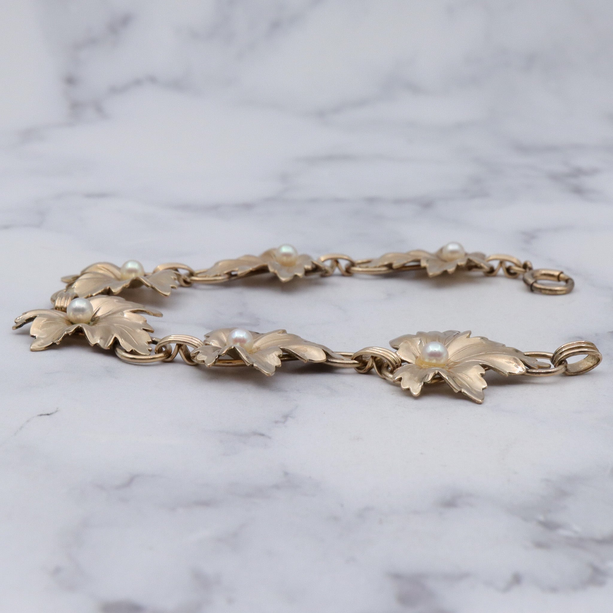 Retro 12k gold-filled maple leaf link bracelet with genuine pearls