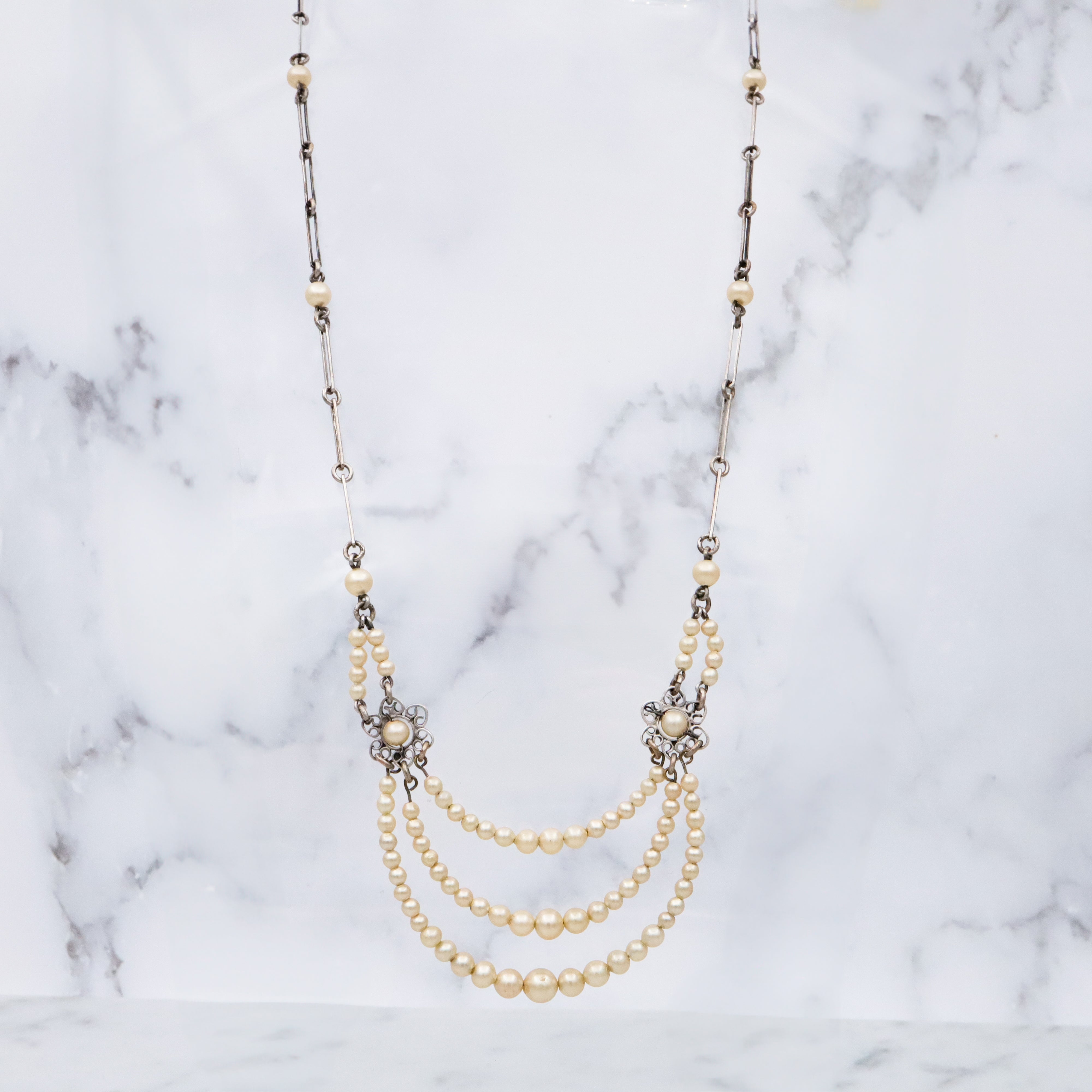 Antique Art Deco faux pearl chandelier silver tone necklace