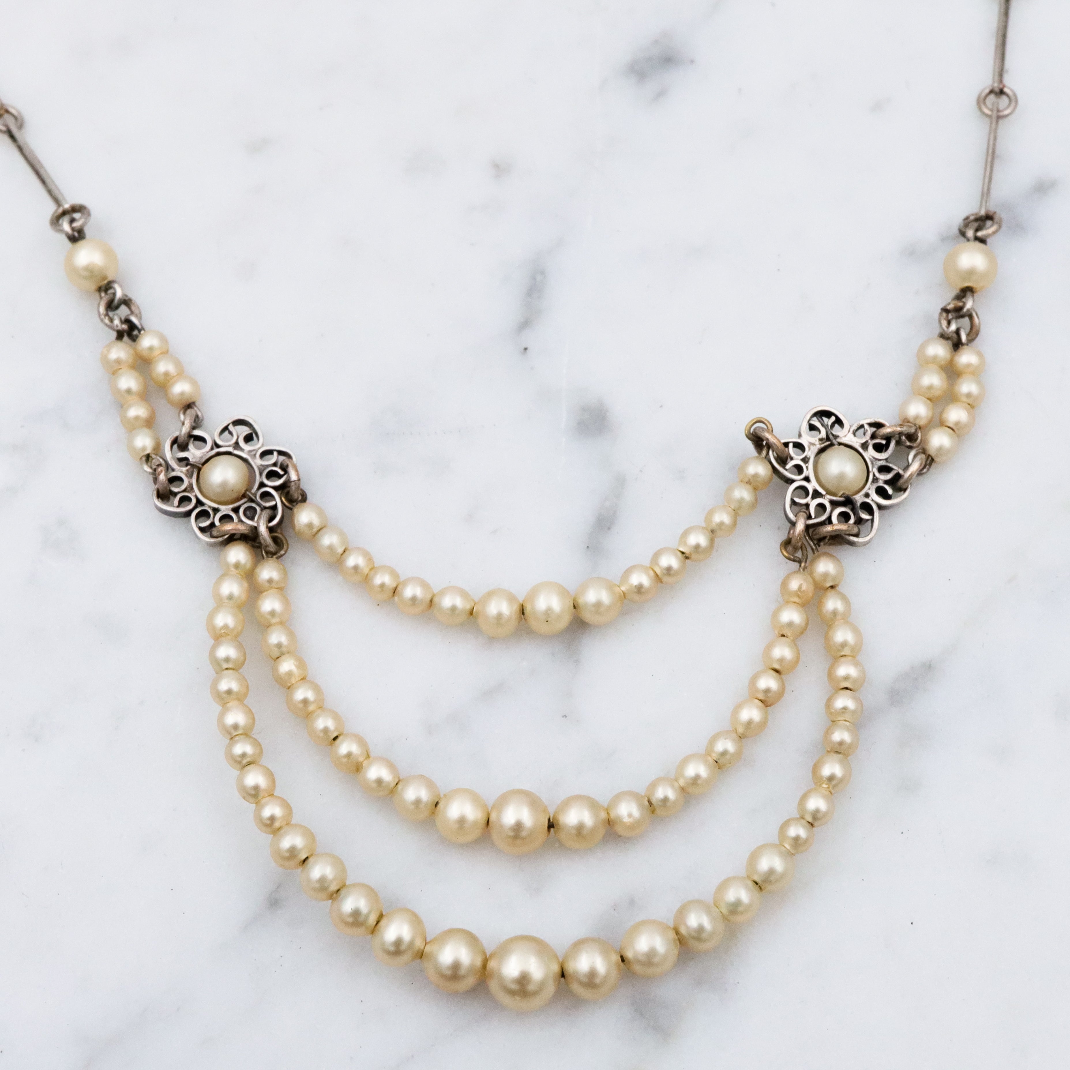 Antique Art Deco faux pearl chandelier silver tone necklace