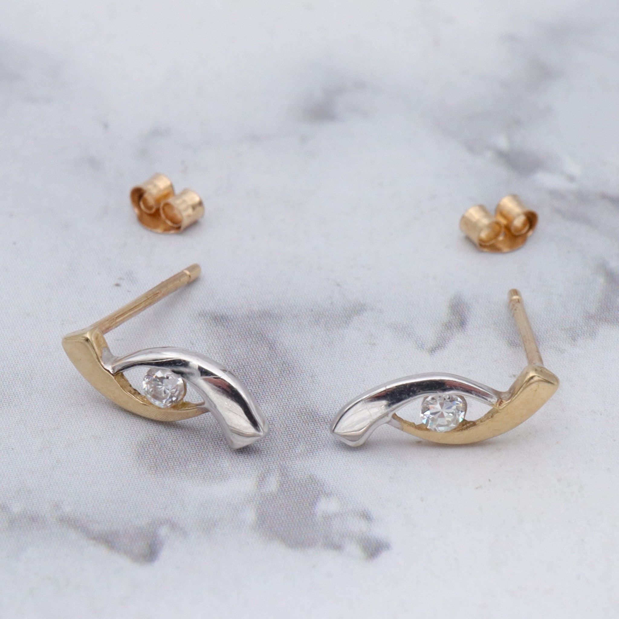 Retro 10k gold two-toned cubic zirconia earrings