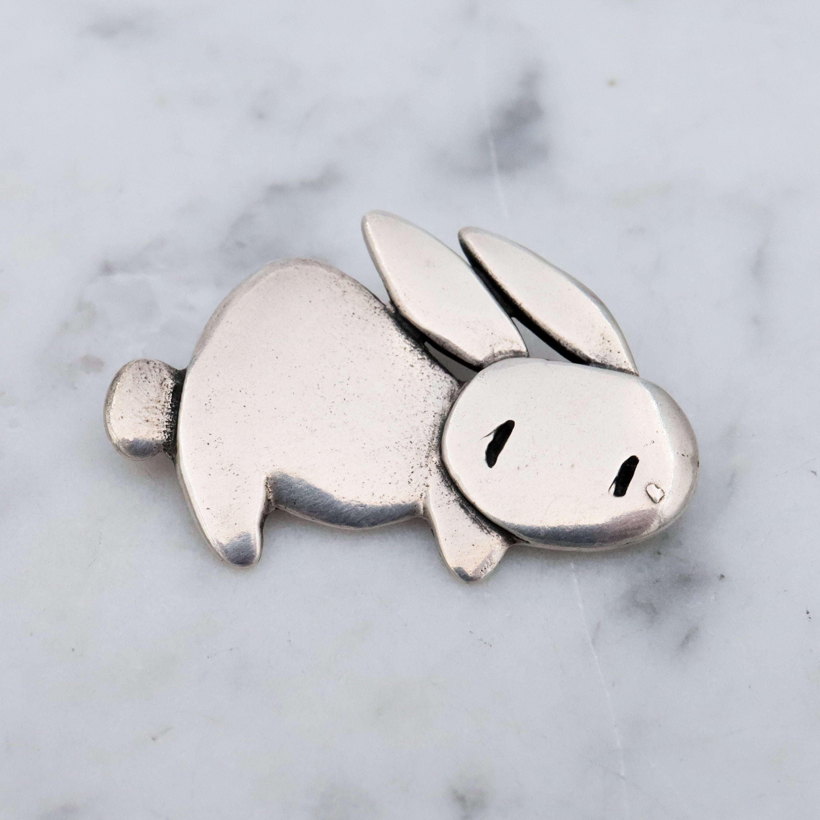 Retro Mark Poulin handmade sterling bunny pendant