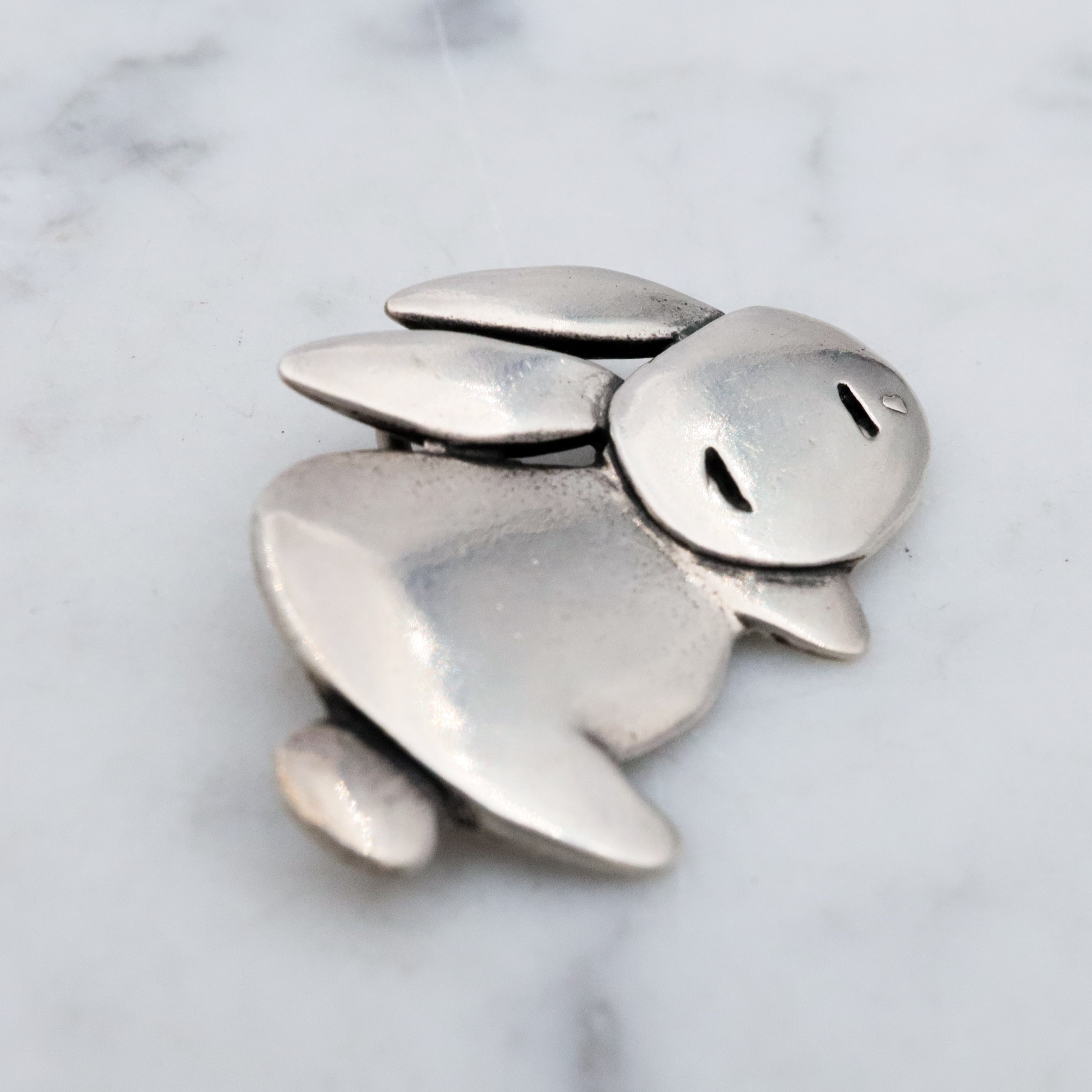 Retro Mark Poulin handmade sterling bunny pendant