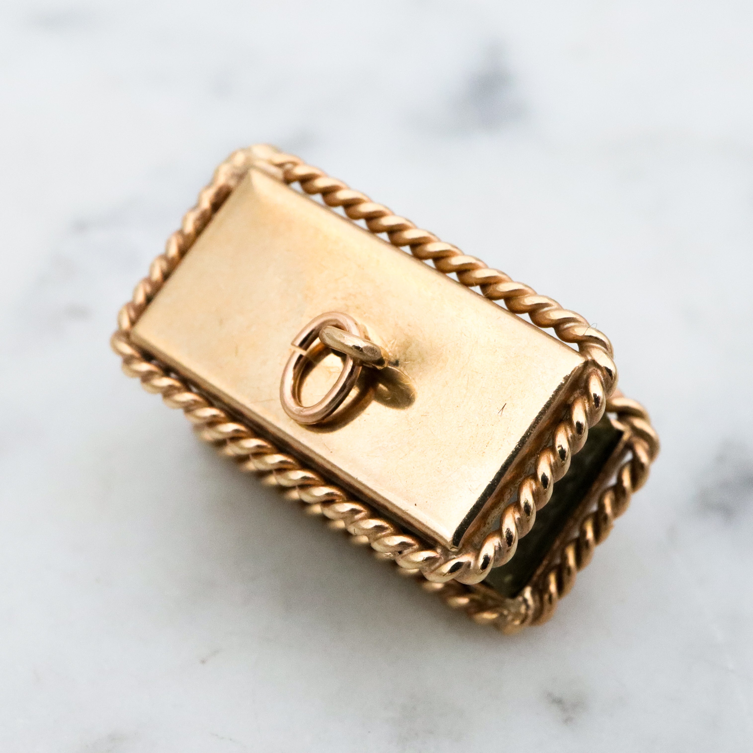 Rare Mid Century 9k gold moving fish tank charm pendant