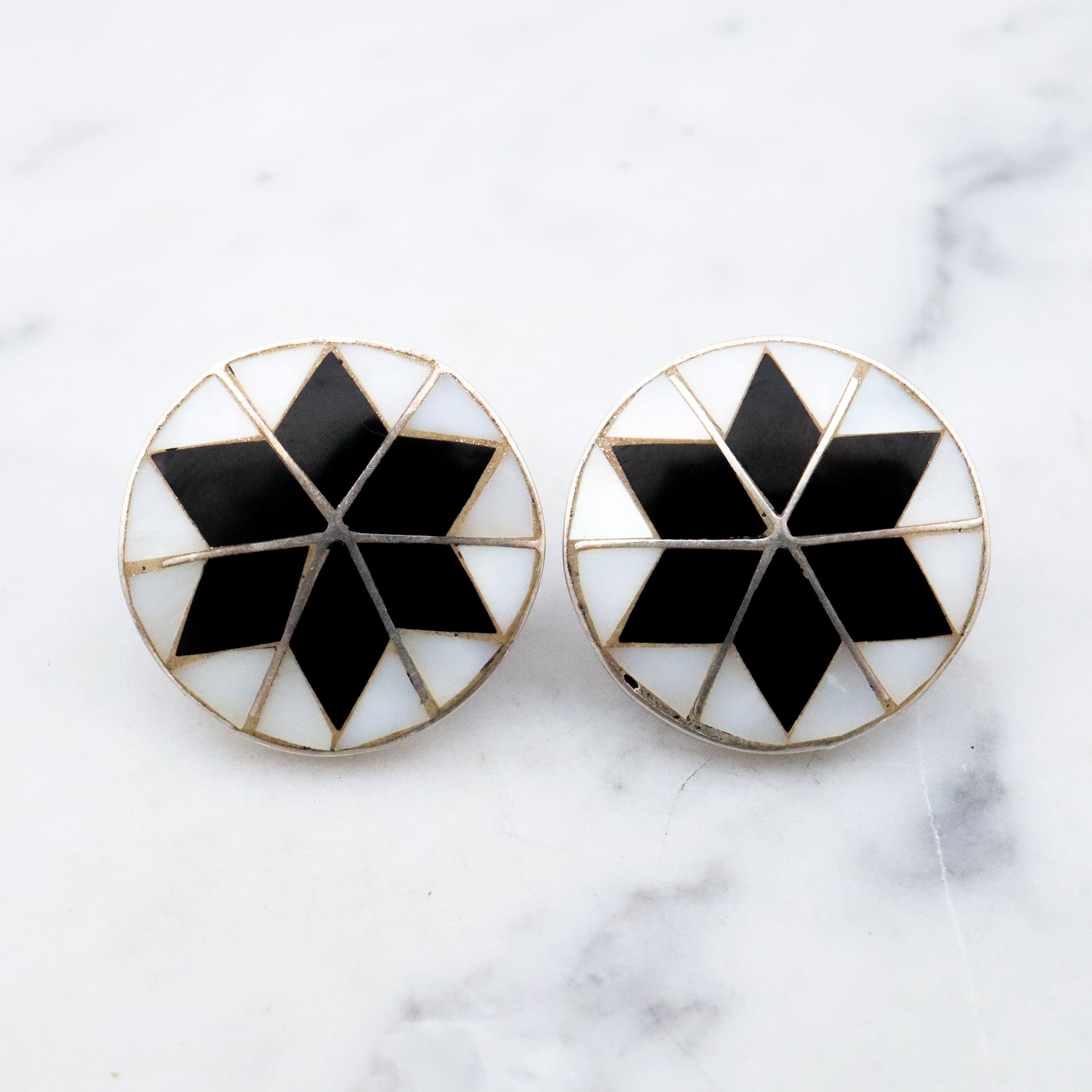 Vintage Zuni mother of pearl & onyx inlay star button earrings