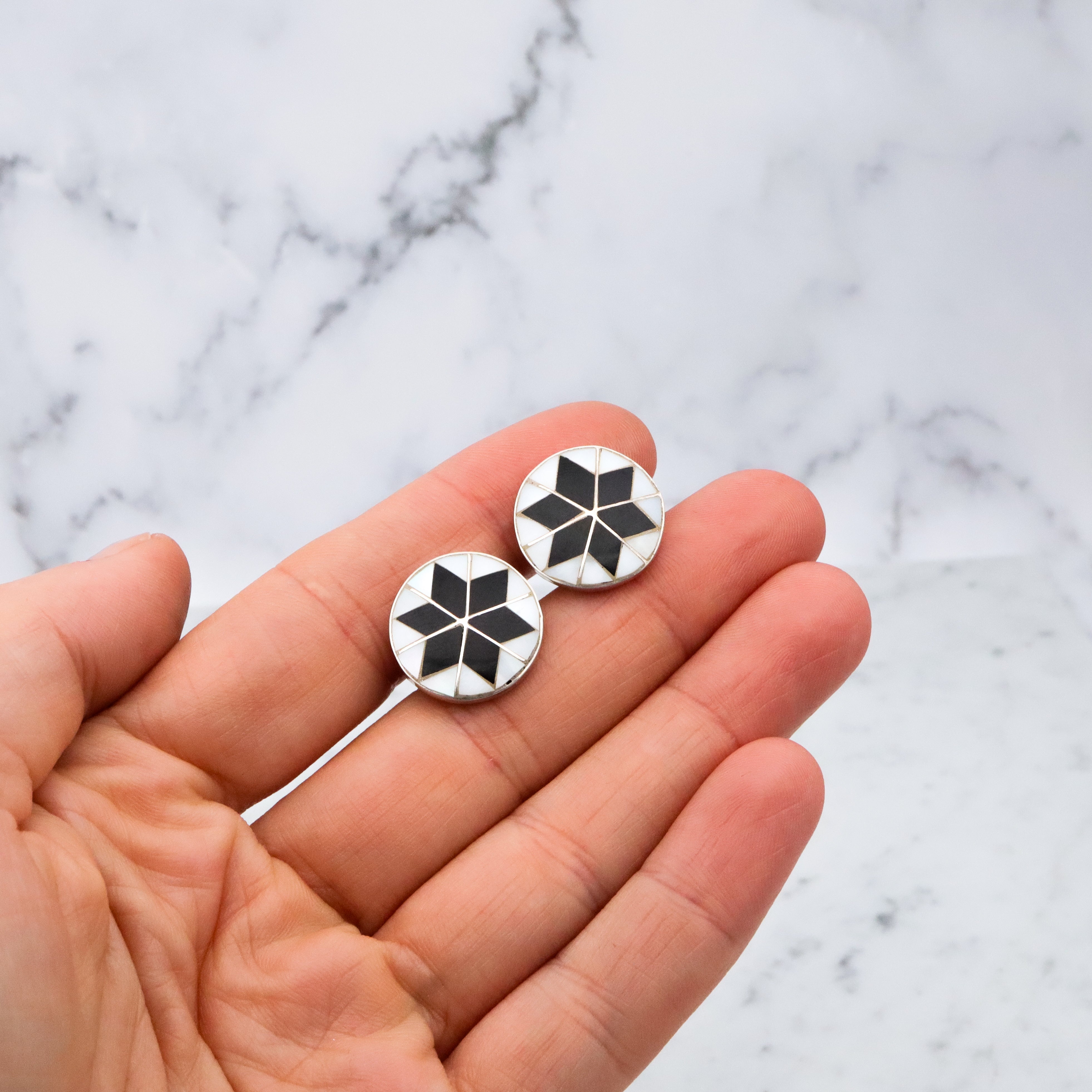 Vintage Zuni mother of pearl & onyx inlay star button earrings