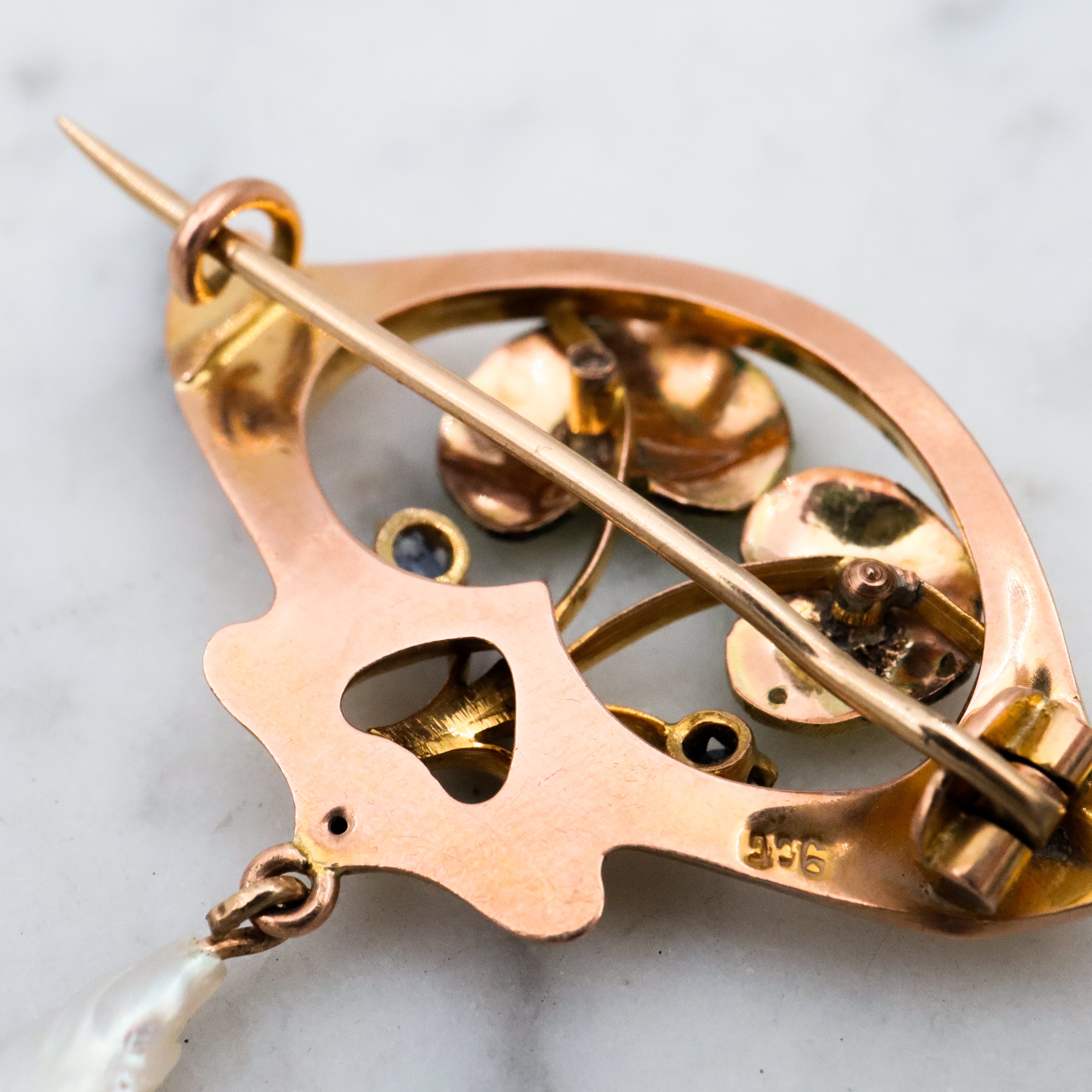 Antique Art Nouveau 9k gold enamel dogtooth pearl floral brooch