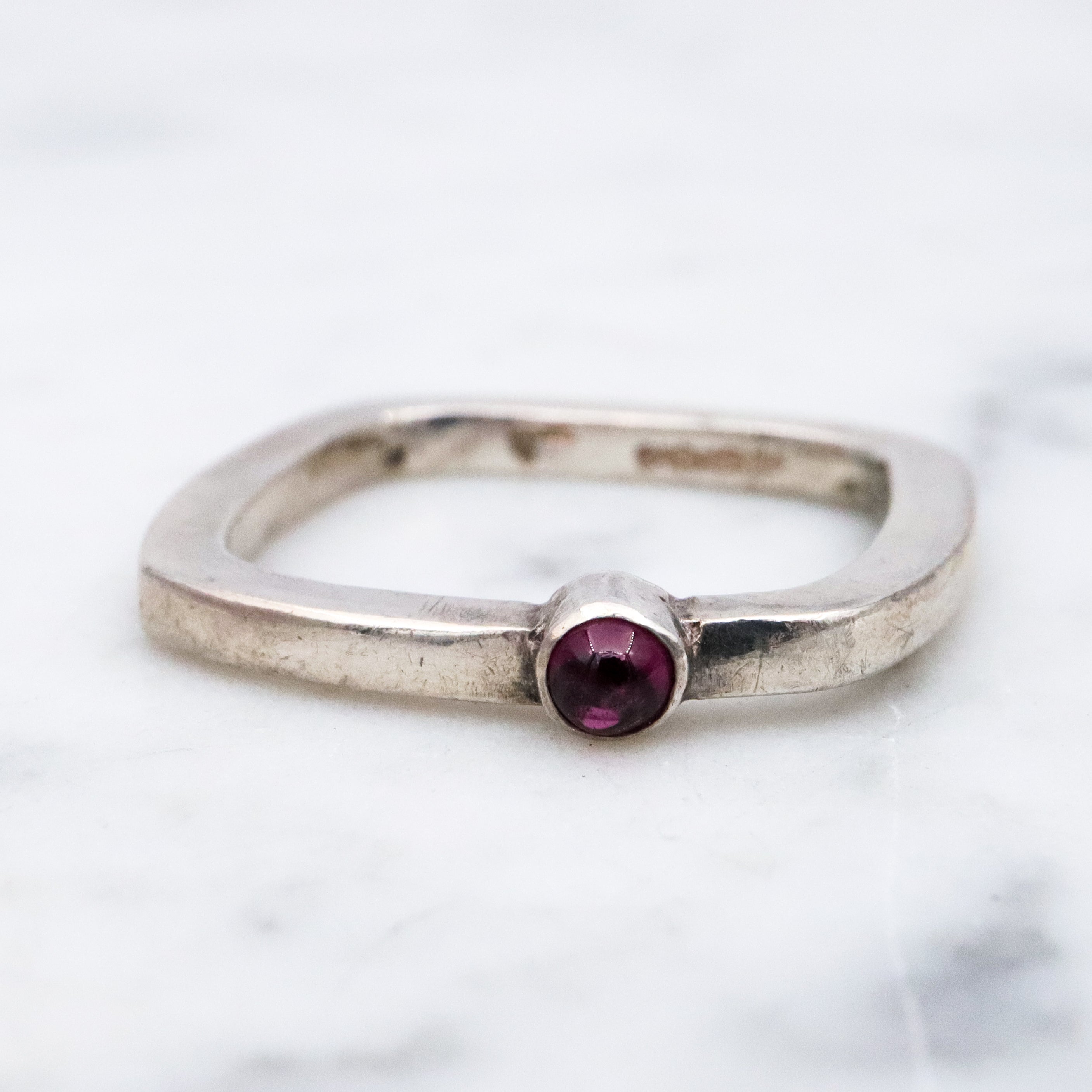 Retro minimalist sterling purple glass solitaire square ring, size 9