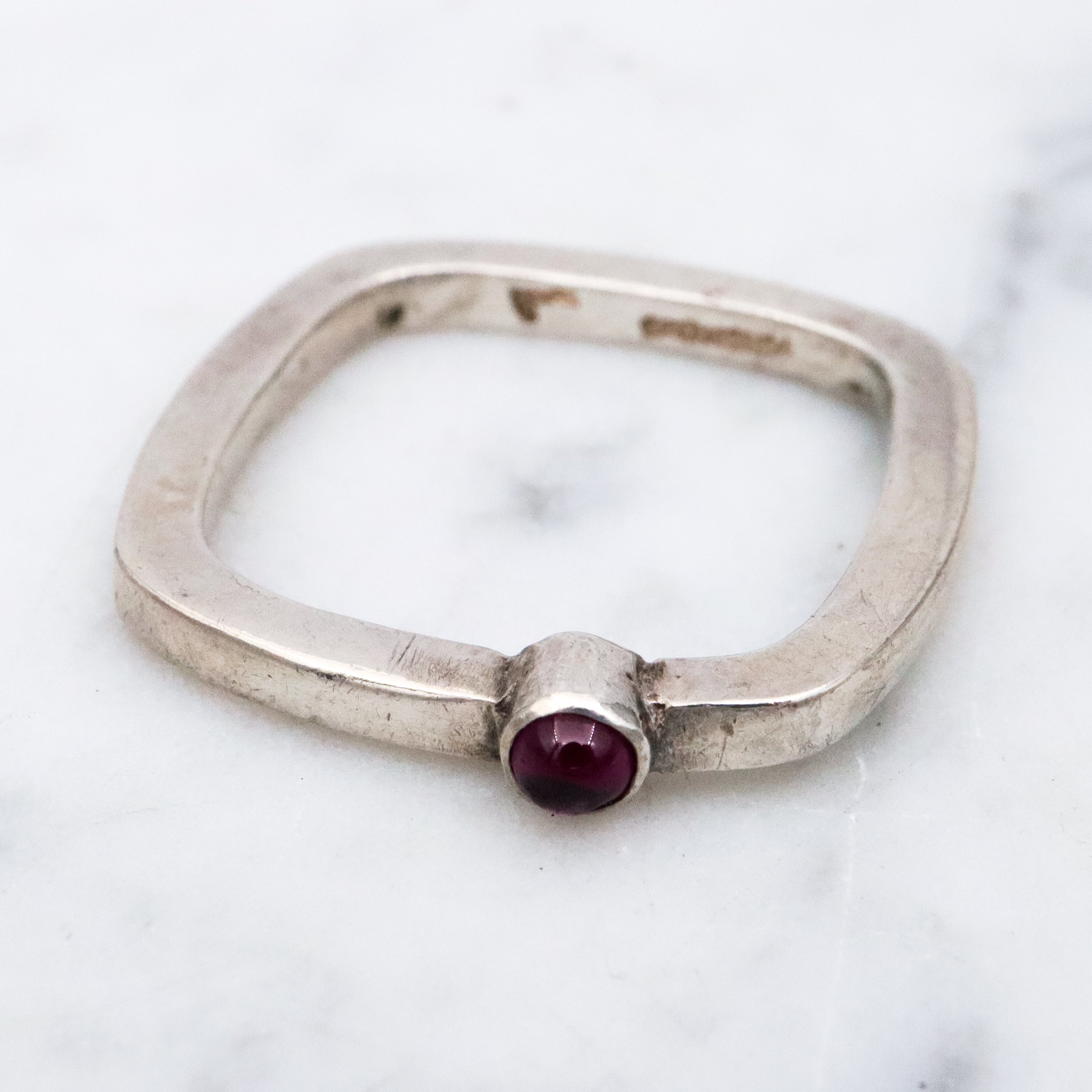 Retro minimalist sterling purple glass solitaire square ring, size 9