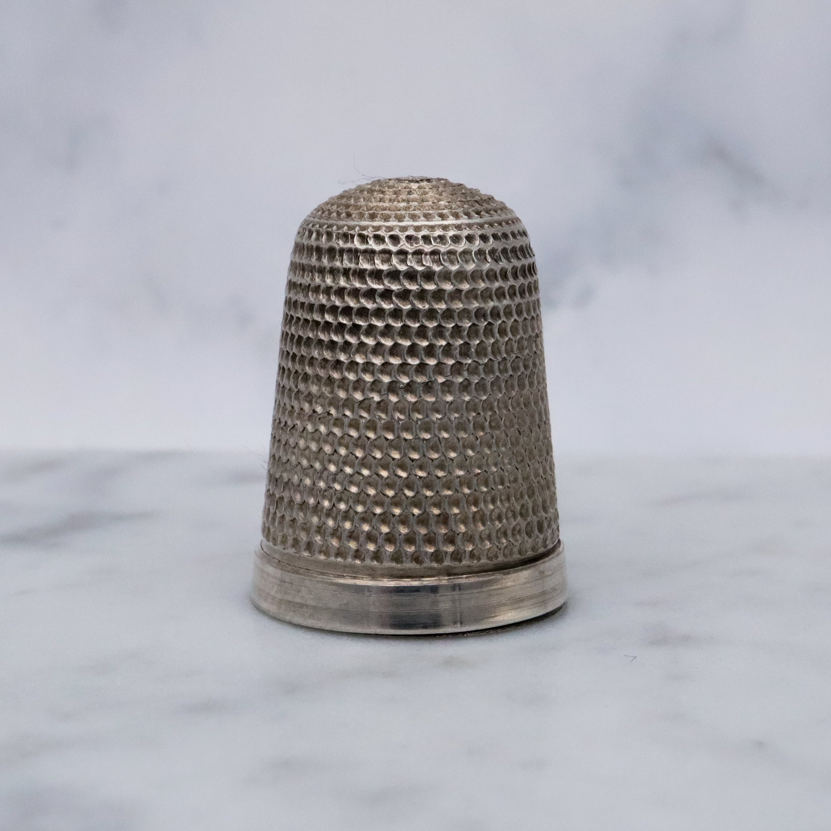 Antique 1919 London sterling thimble size 5.25