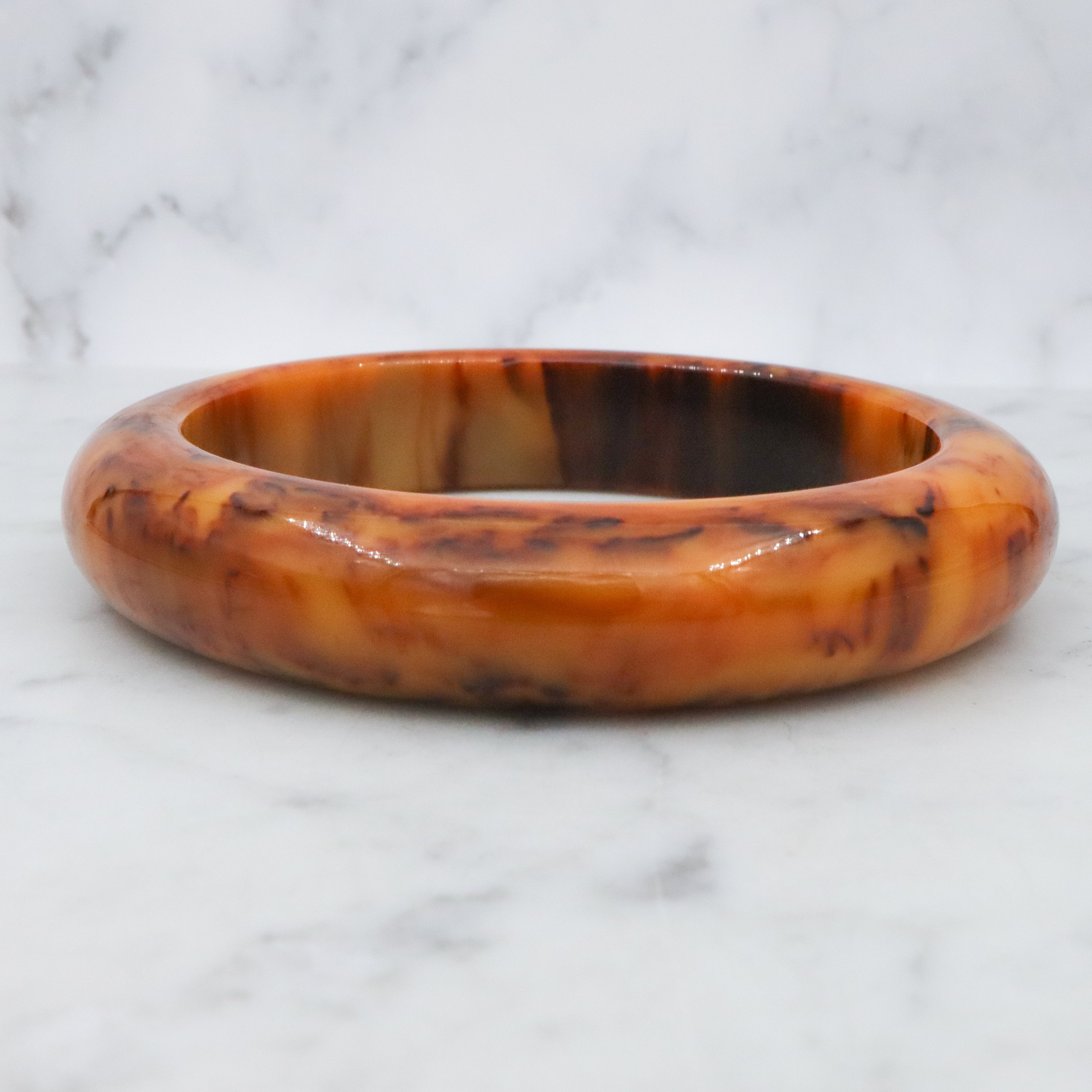 Vintage MCM Mississippi mud marbled bakelite bangle bracelet