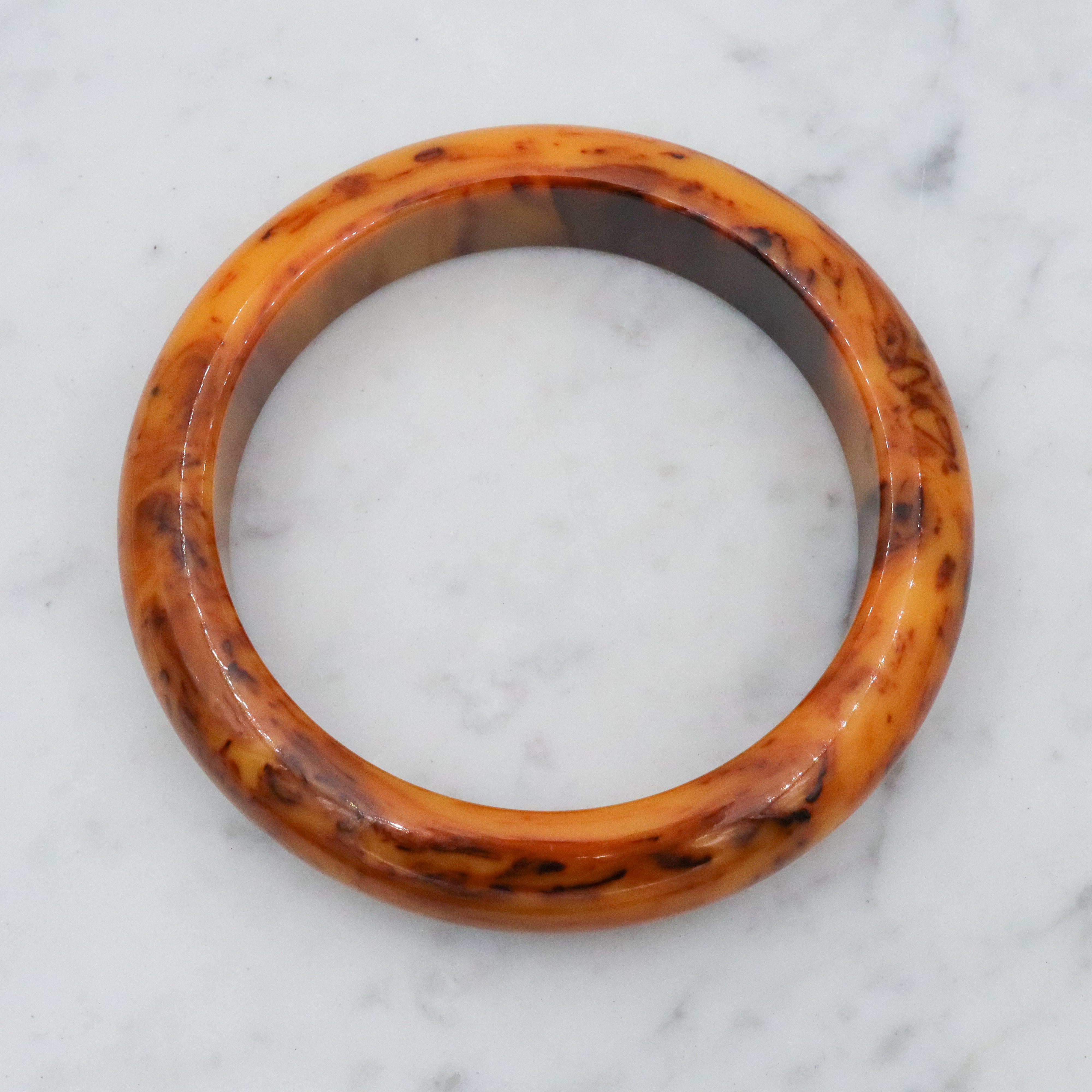 Vintage MCM Mississippi mud marbled bakelite bangle bracelet