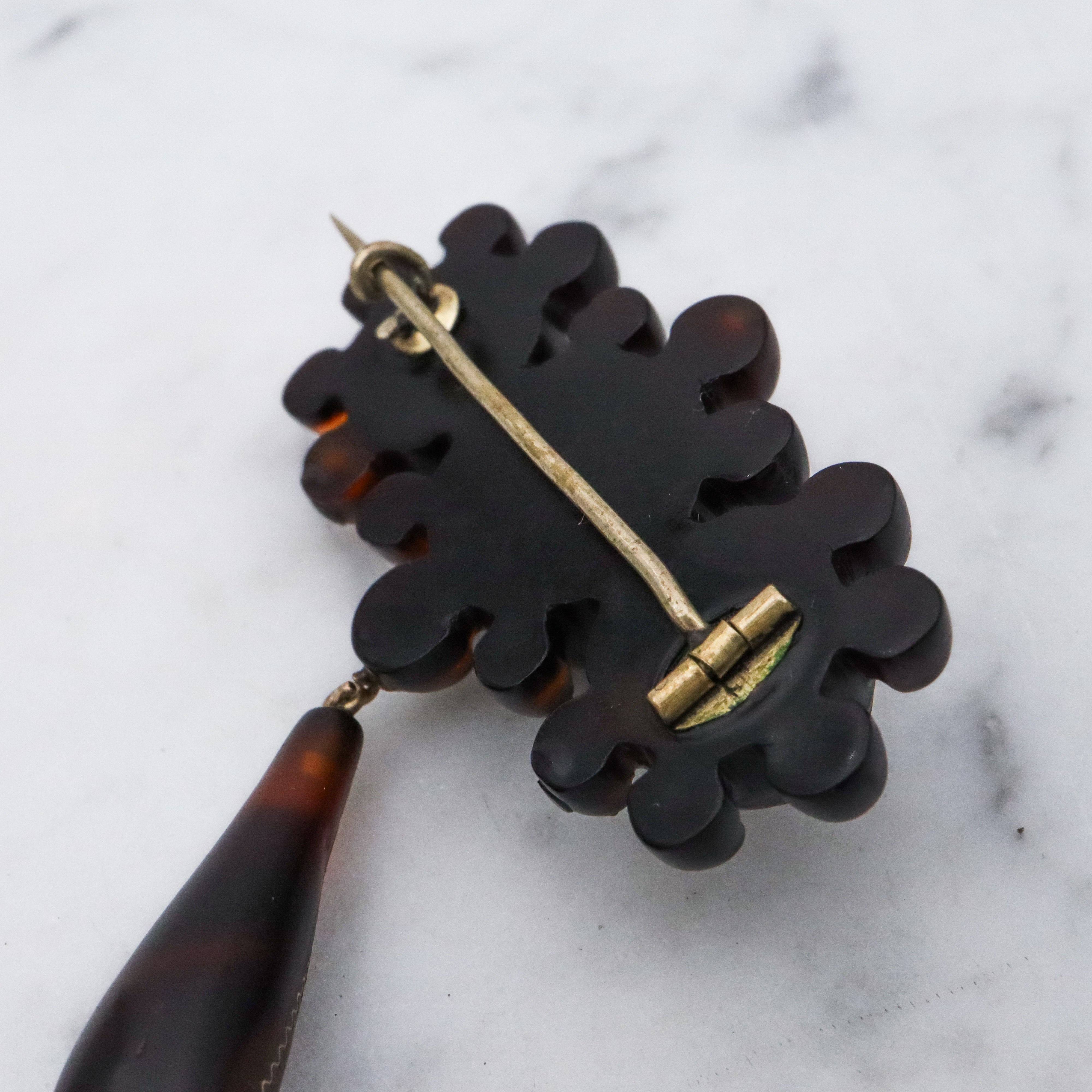 Antique Victorian tortoiseshell gold pique inlay star brooch