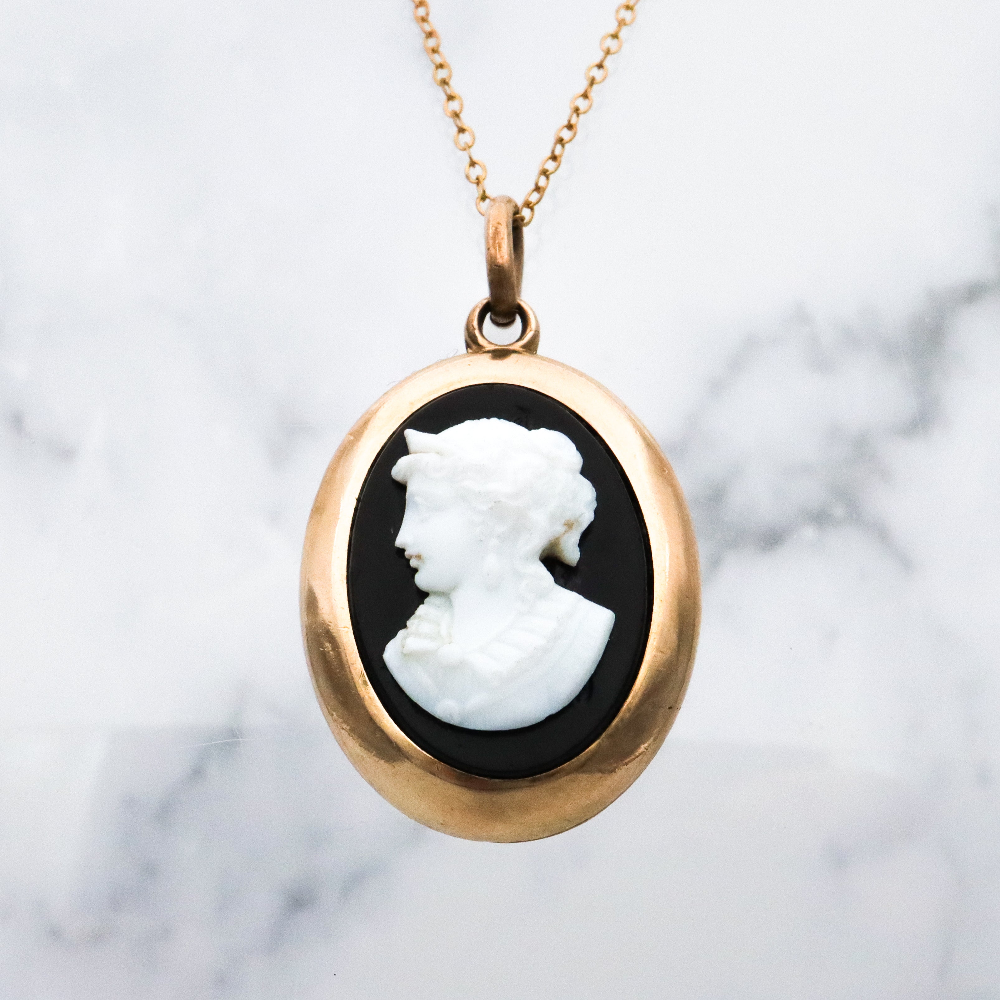Antique Victorian rolled gold large double side cameo pendant