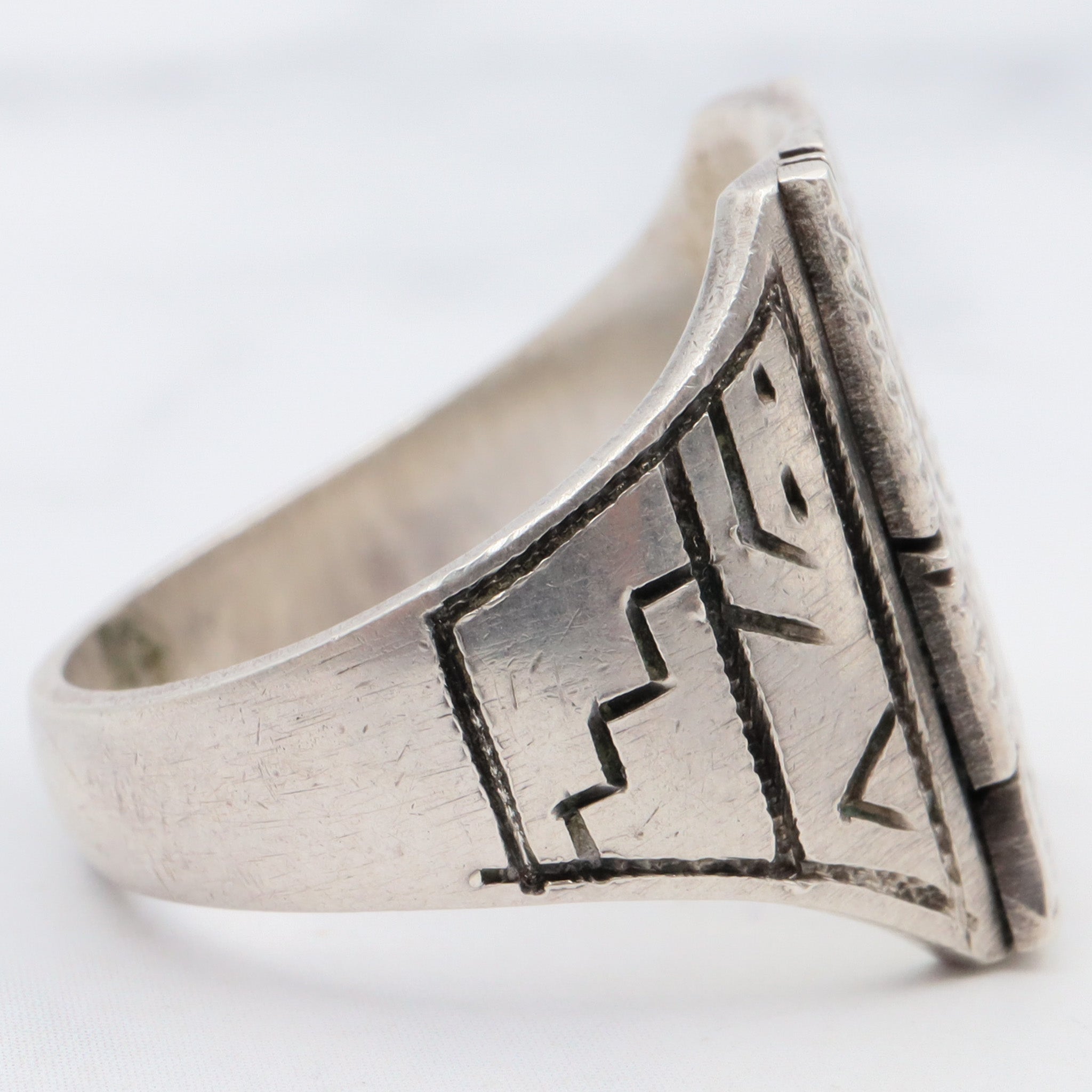 Antique Peruvian .900 silver Incan diety block ring, sz 5.25