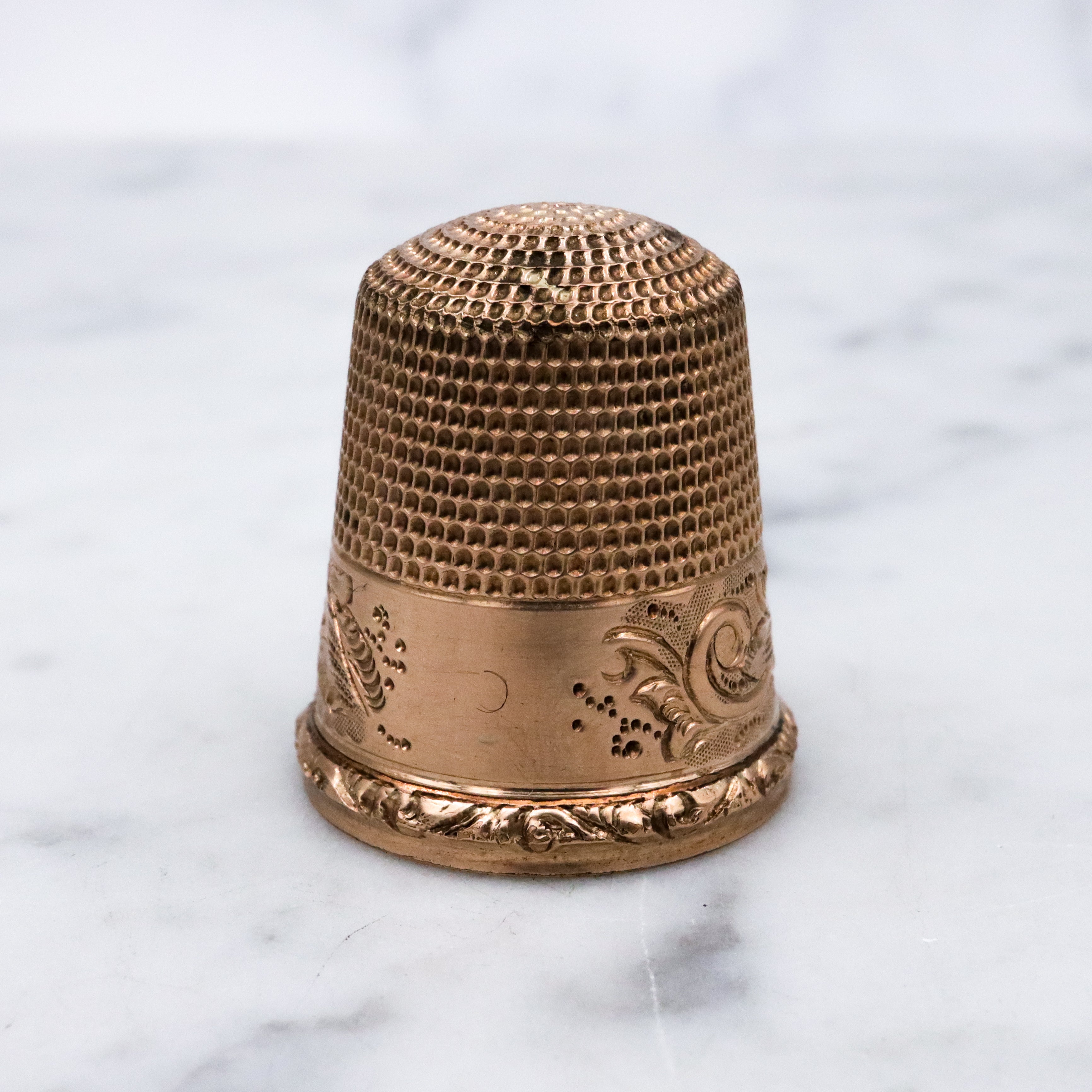 Antique Victorian Stern Bros & Co gold filled thimble, size 7.5