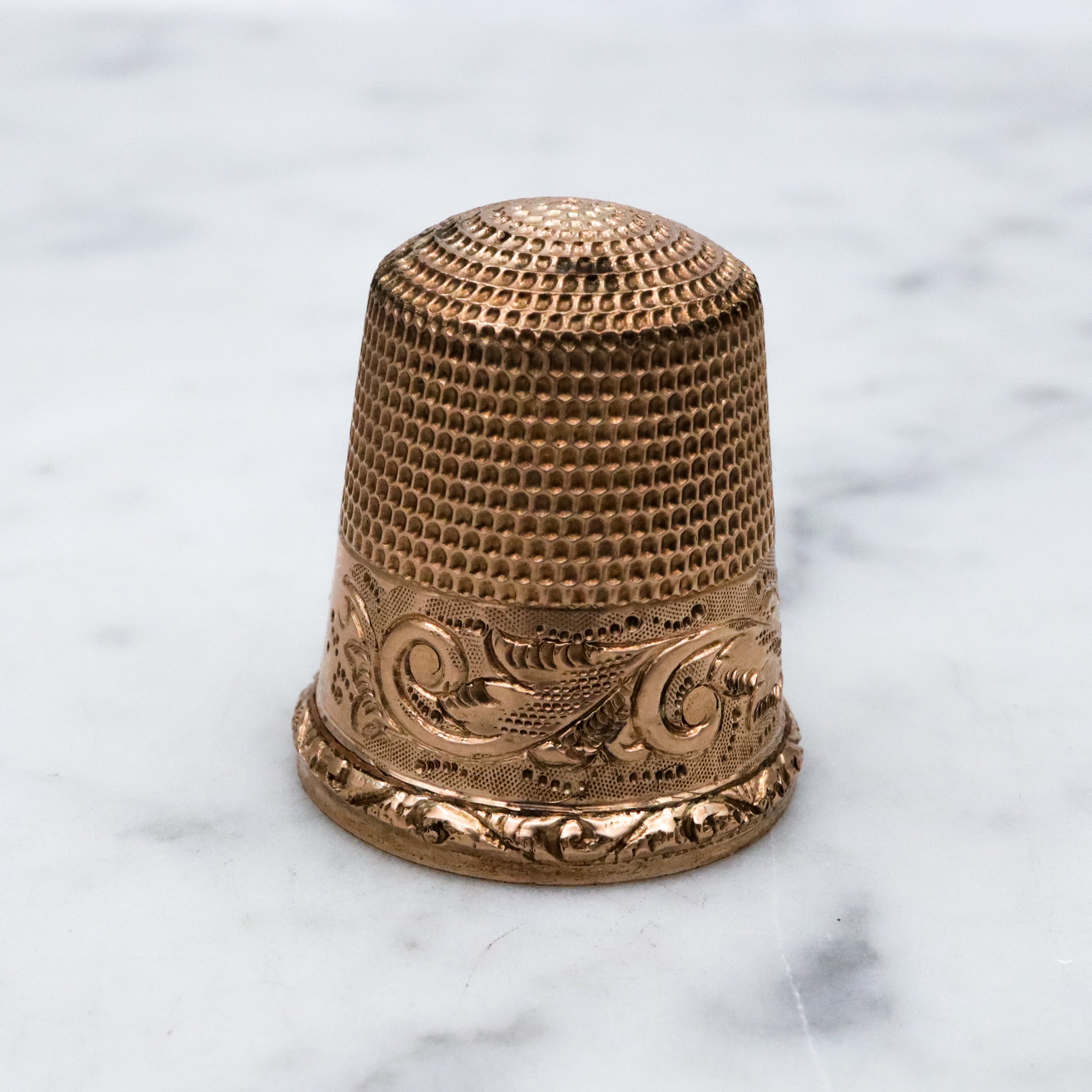 Antique Victorian Stern Bros & Co gold filled thimble, size 7.5