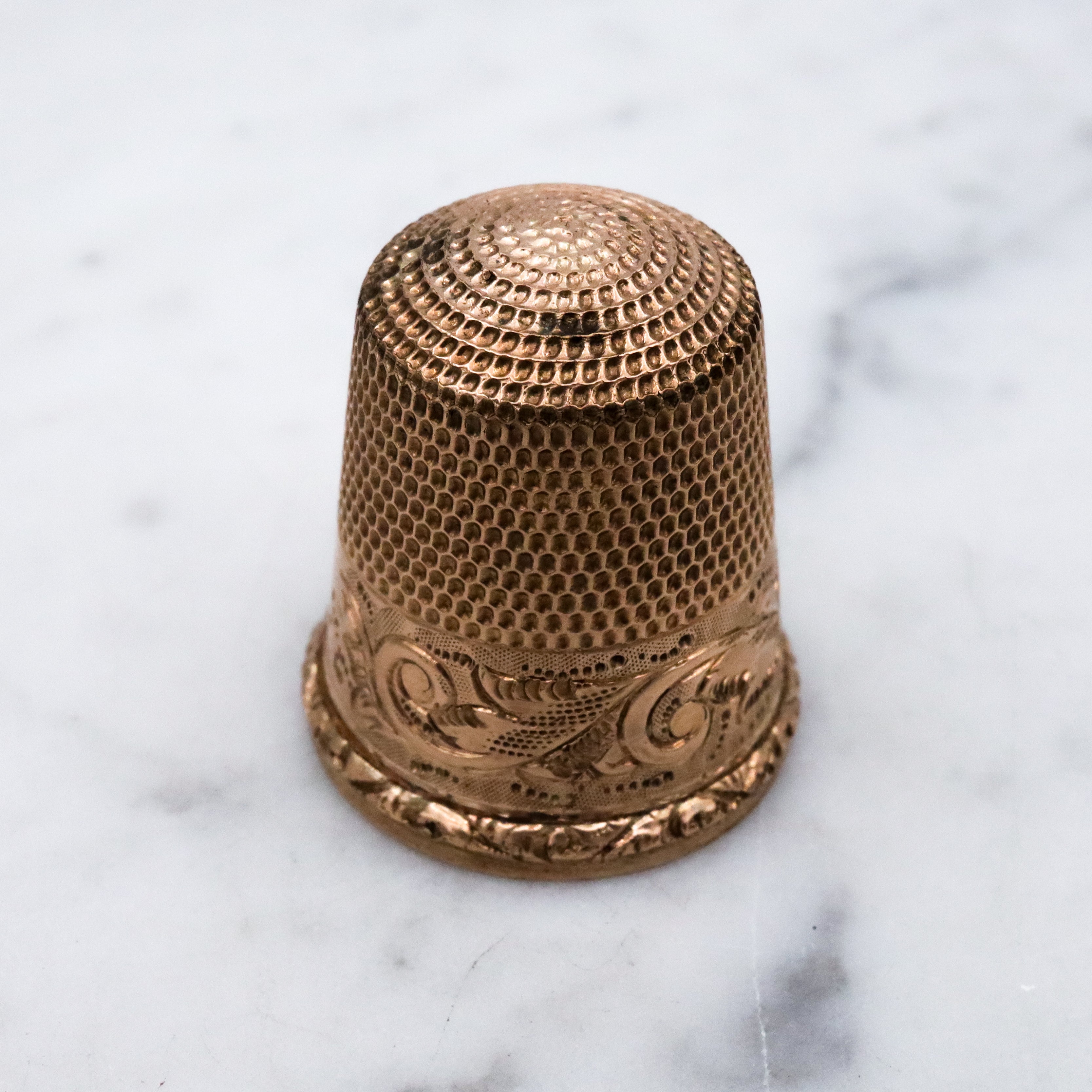 Antique Victorian Stern Bros & Co gold filled thimble, size 7.5