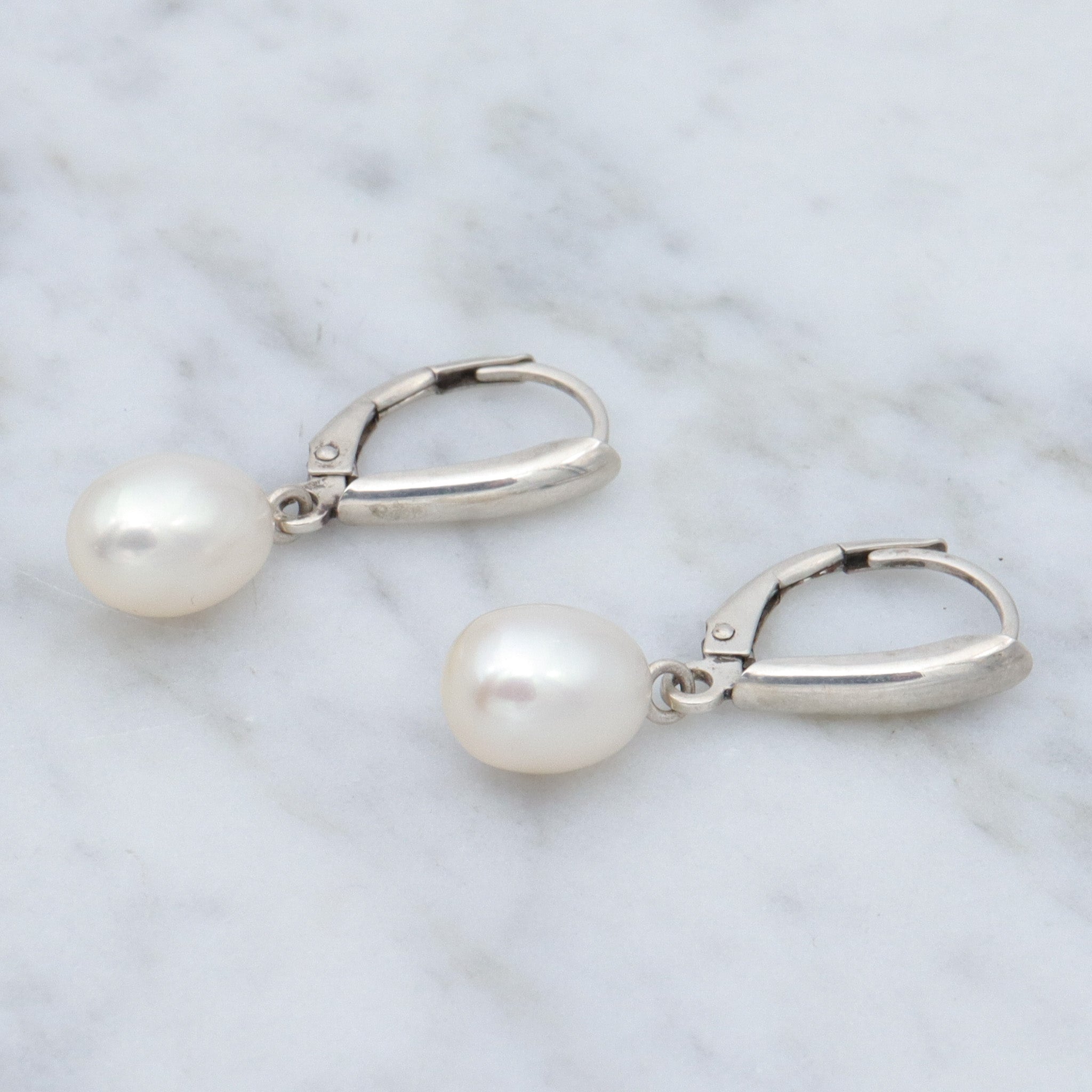 Vintage Honora sterling & oval pearl drop earrings
