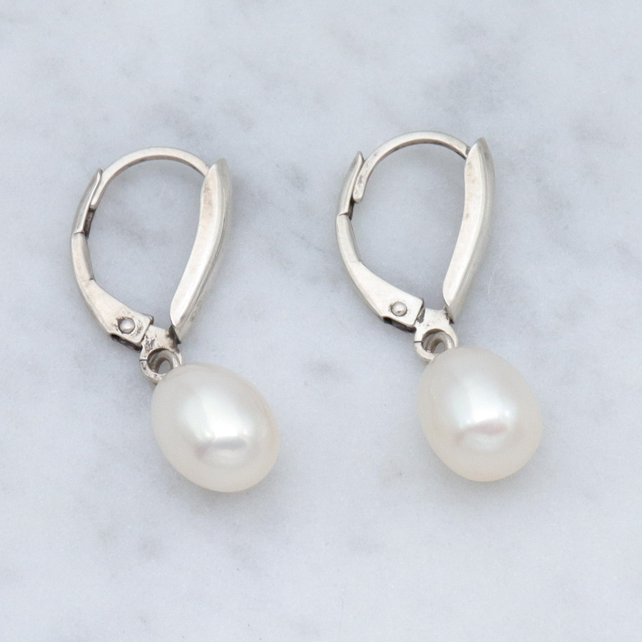 Vintage Honora sterling & oval pearl drop earrings