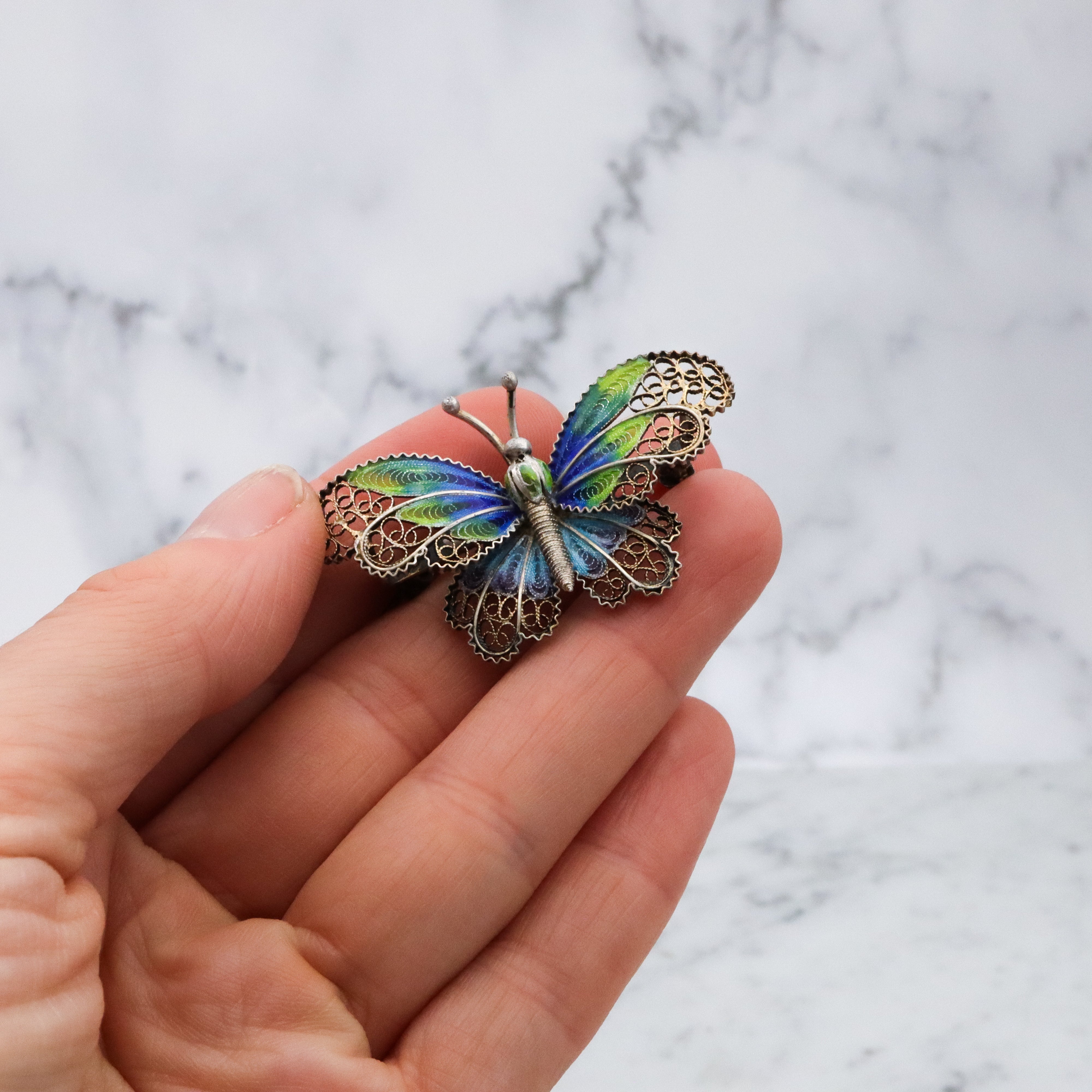 Vintage Adriana Alioto Italian .800 silver filigree plique a jour enamel butterfly brooch