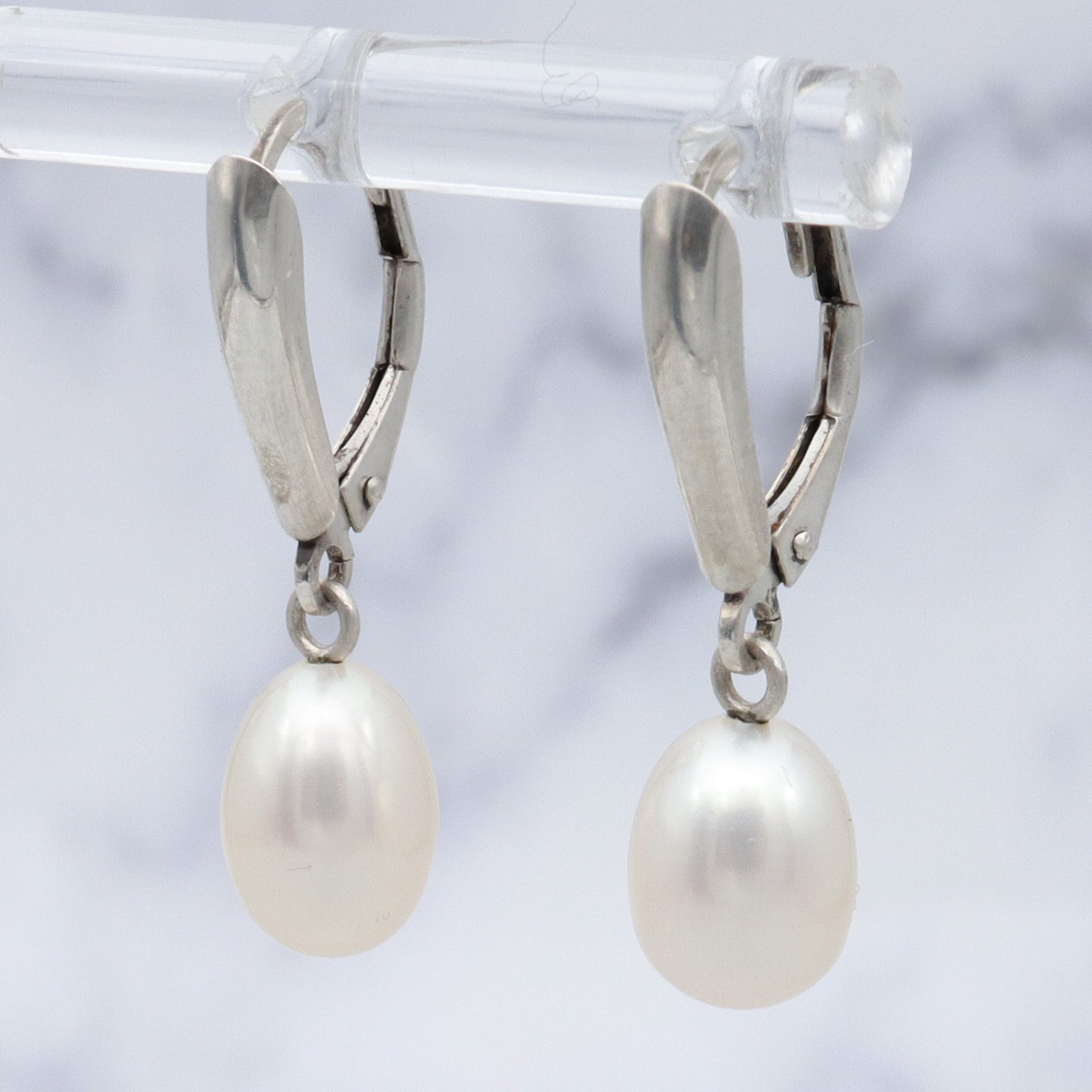 Vintage Honora sterling & oval pearl drop earrings