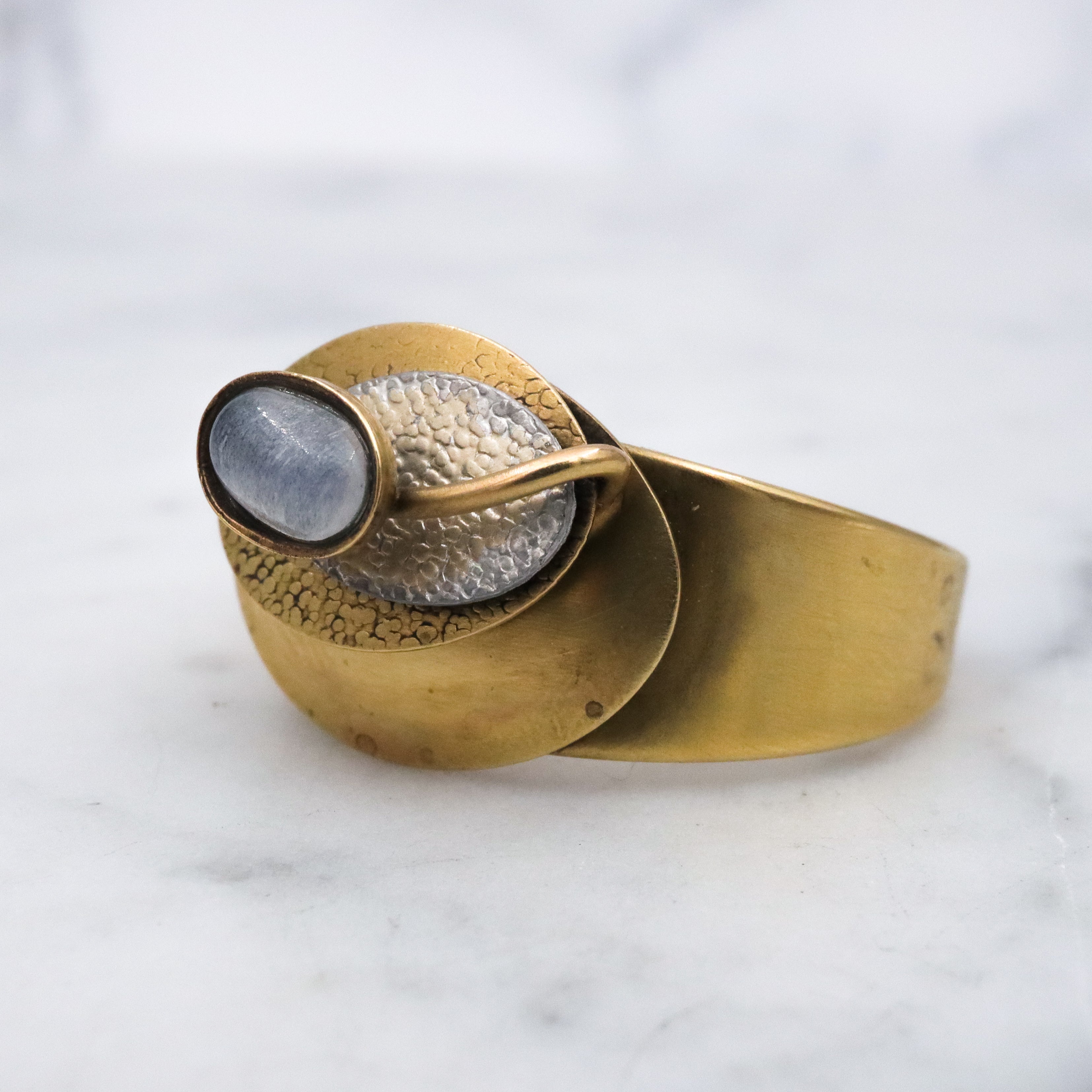 MCM studio artist geometric brass ring w/moonstone, size 10